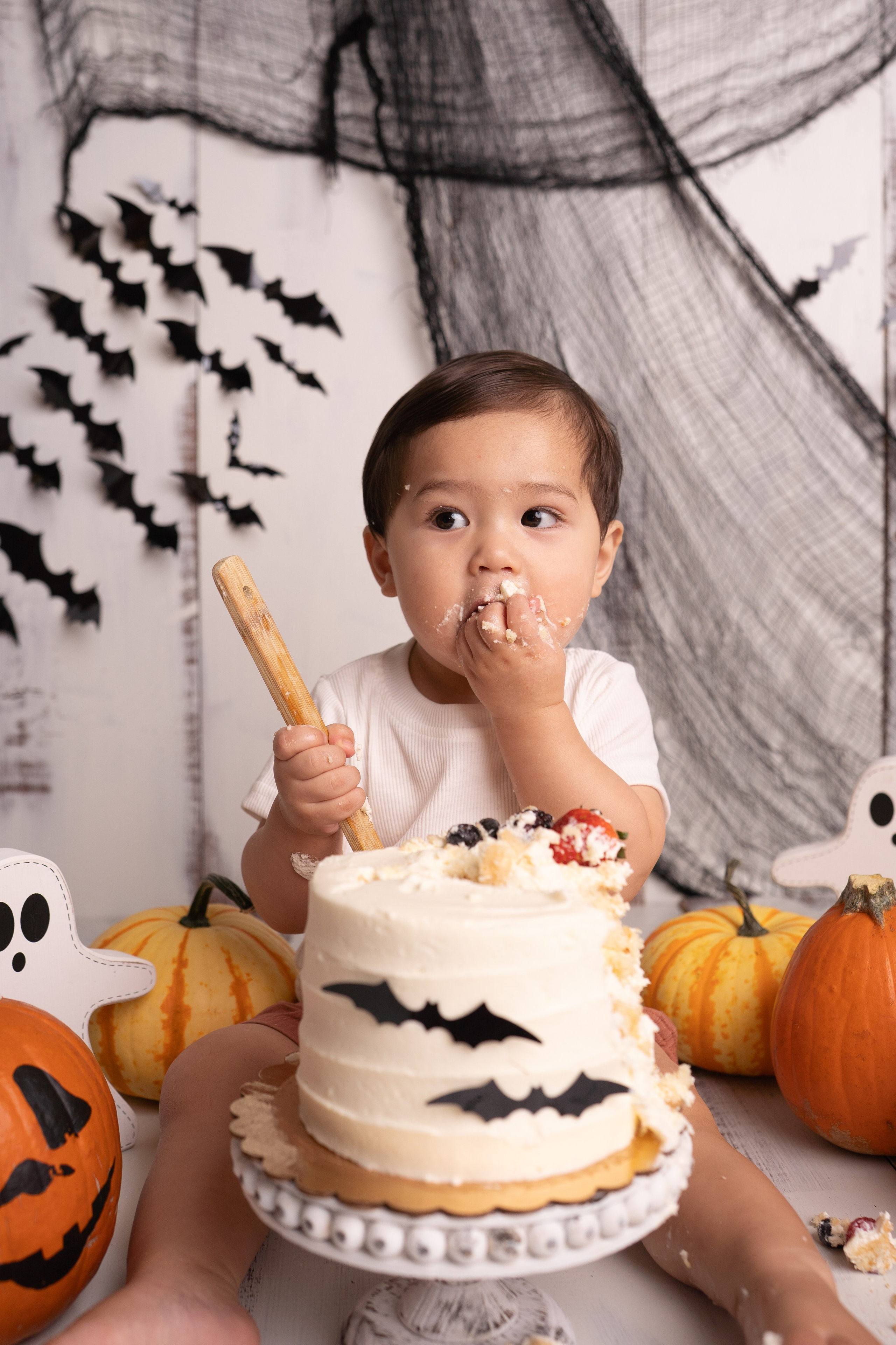Cake Smash. Maternity, family and newborn photography in San Francisco Bay Area