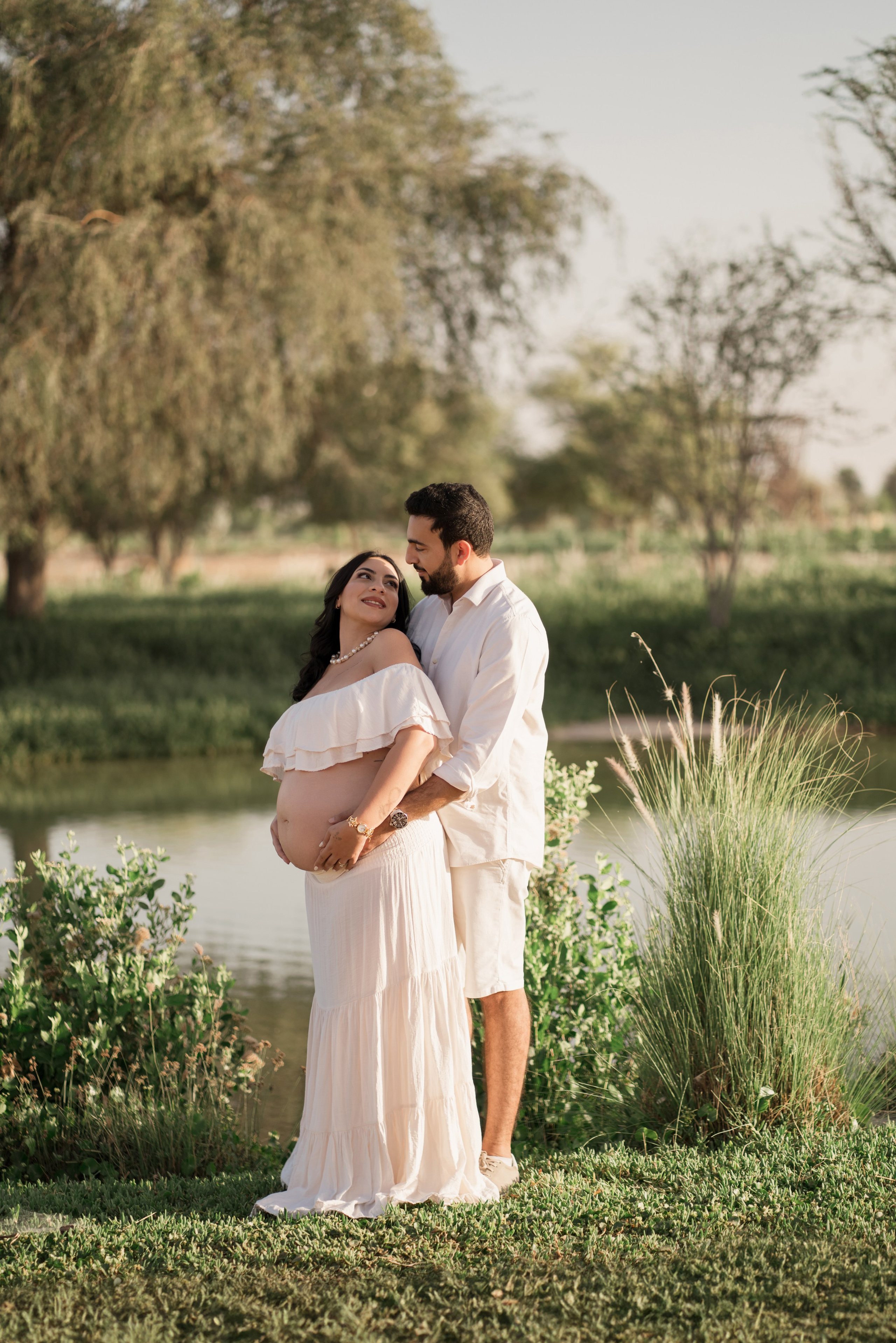Sunrise by the lake. Angela Iakovleva — Family Photographer in Dubai