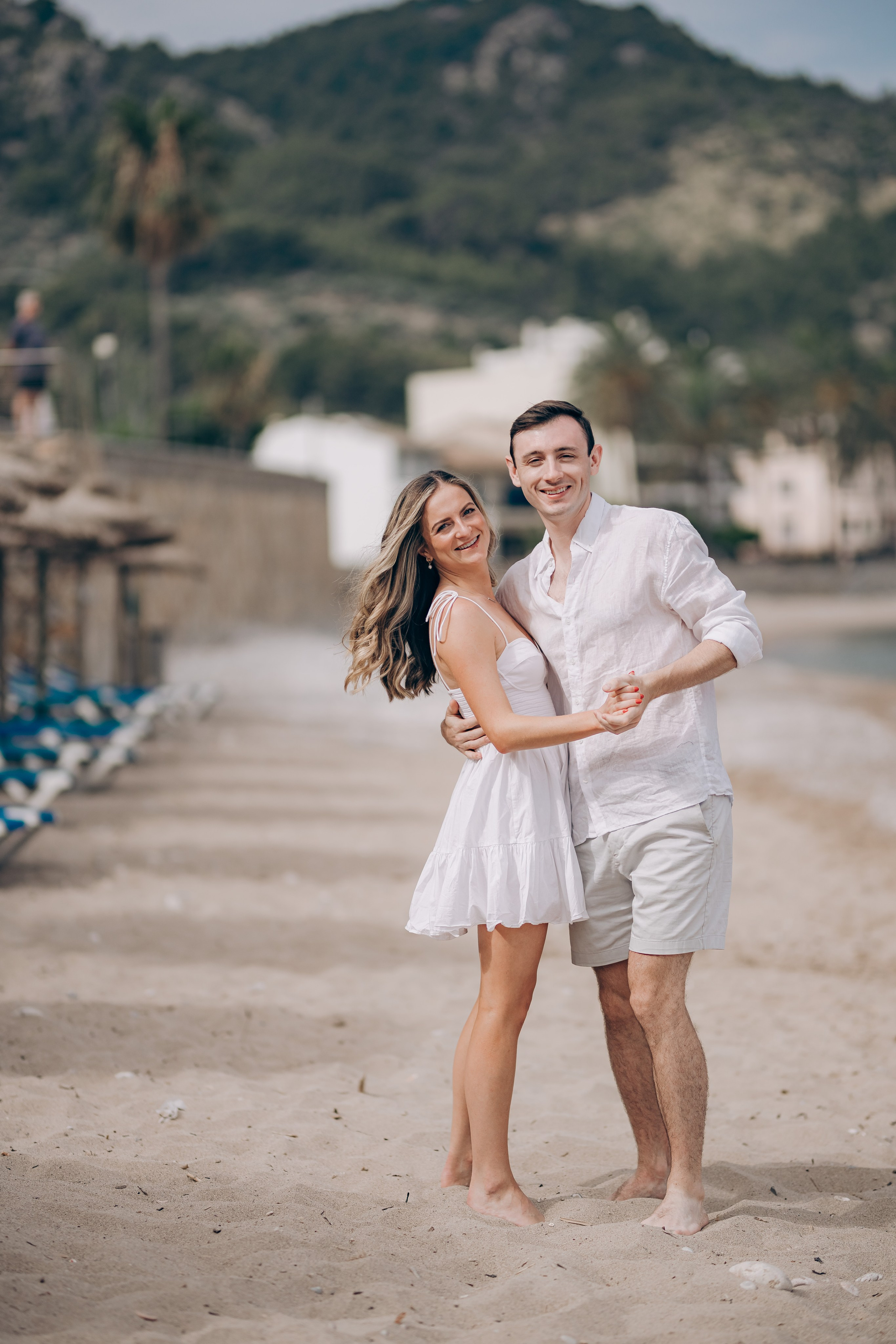 Relaxed Couple Session in Mallorca — Citrus Fields & Seaside. Фотограф у Пальма де Майорка