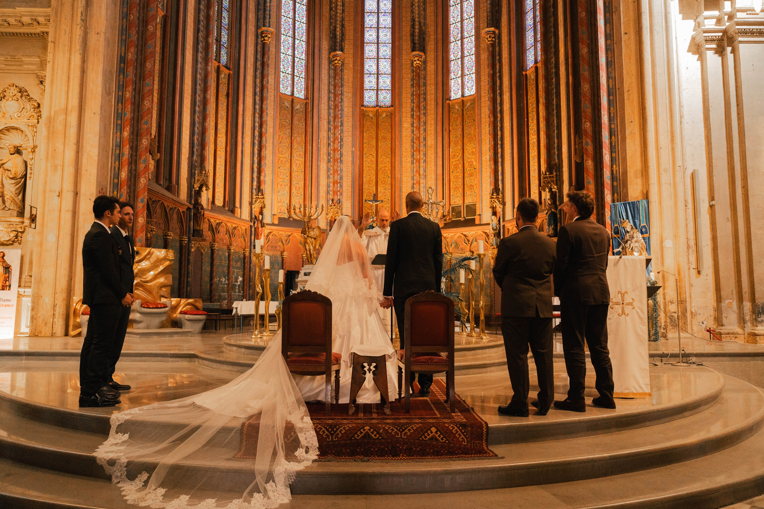 Full wedding gallery - 14h de couverture. Lucy Hubert — Photographe de mariage à Paris et en France