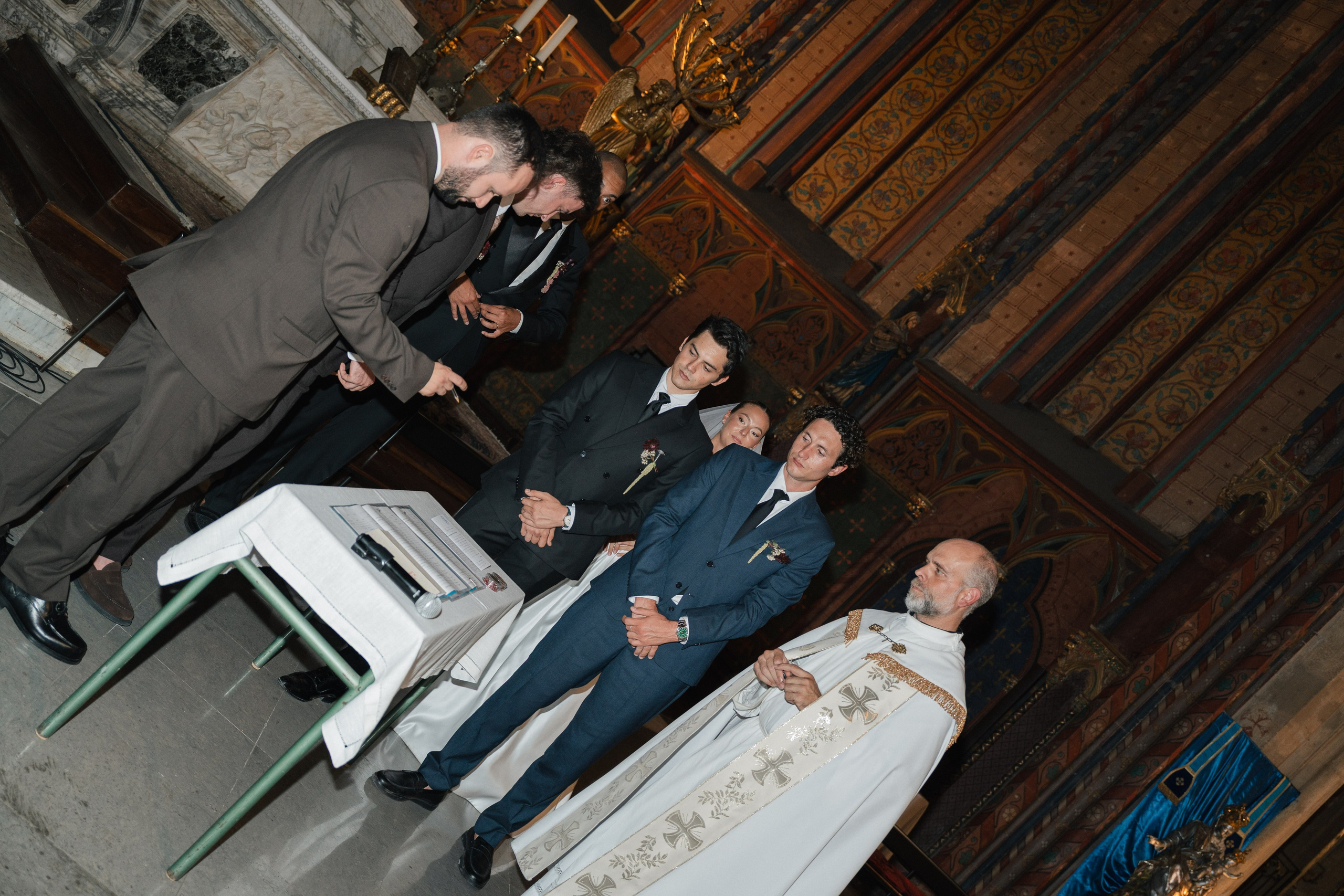 Full wedding gallery - 14h de couverture. Lucy Hubert — Photographe de mariage à Paris et en France