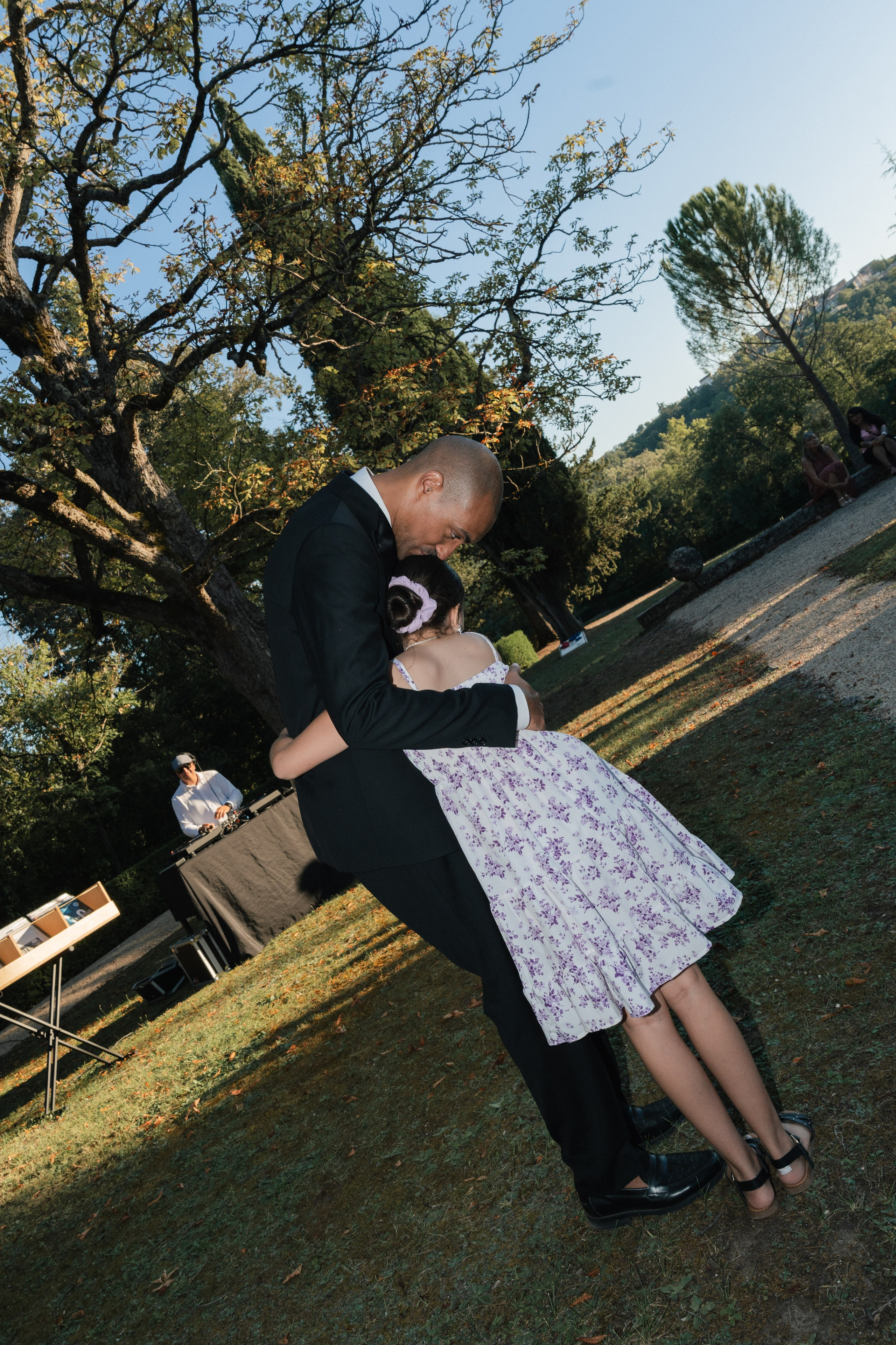 Full wedding gallery - 14h de couverture. Lucy Hubert — Photographe de mariage à Paris et en France