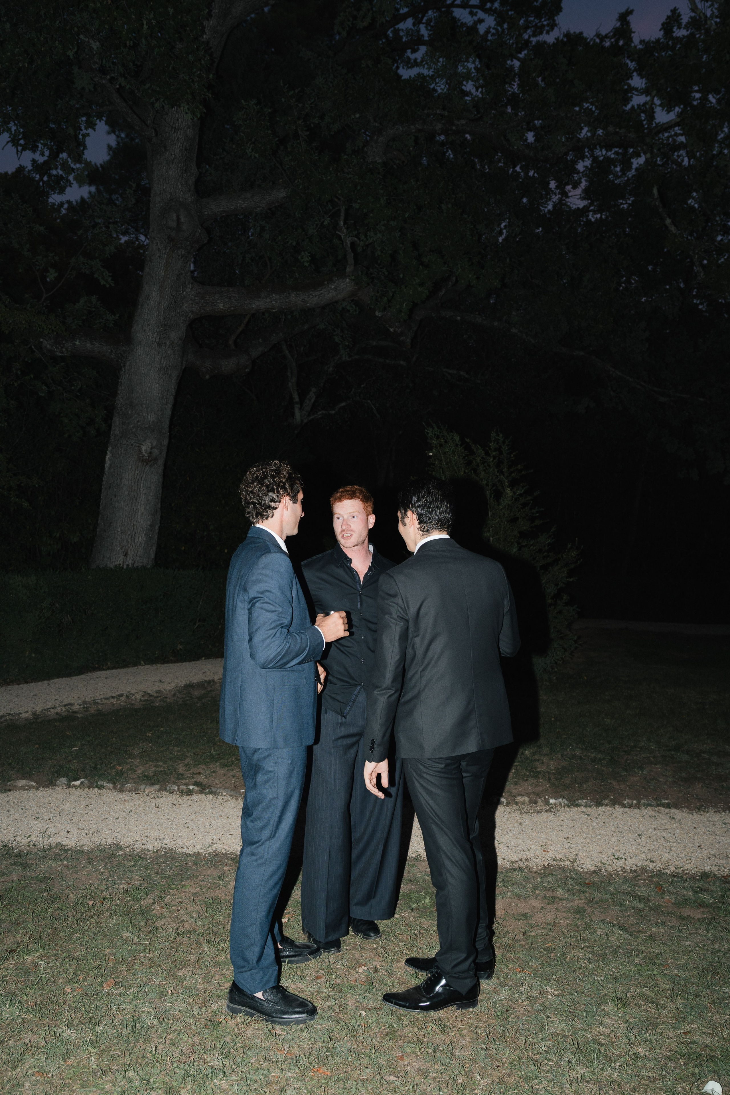 Full wedding gallery - 14h de couverture. Lucy Hubert — Photographe de mariage à Paris et en France