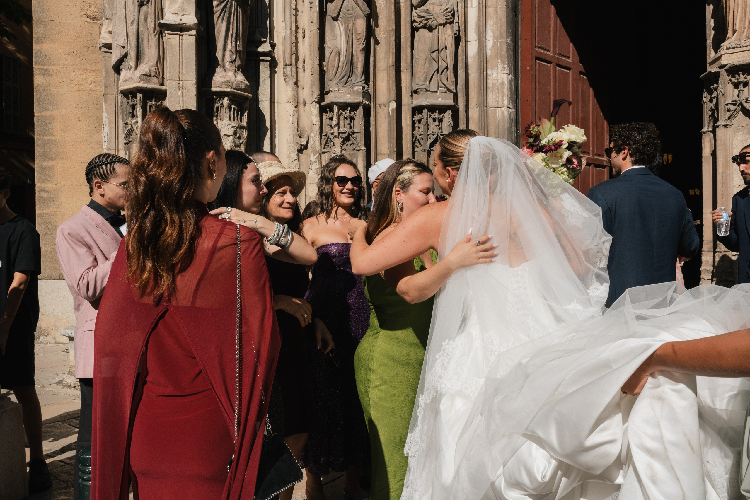 Full wedding gallery - 14h de couverture. Lucy Hubert — Photographe de mariage à Paris et en France