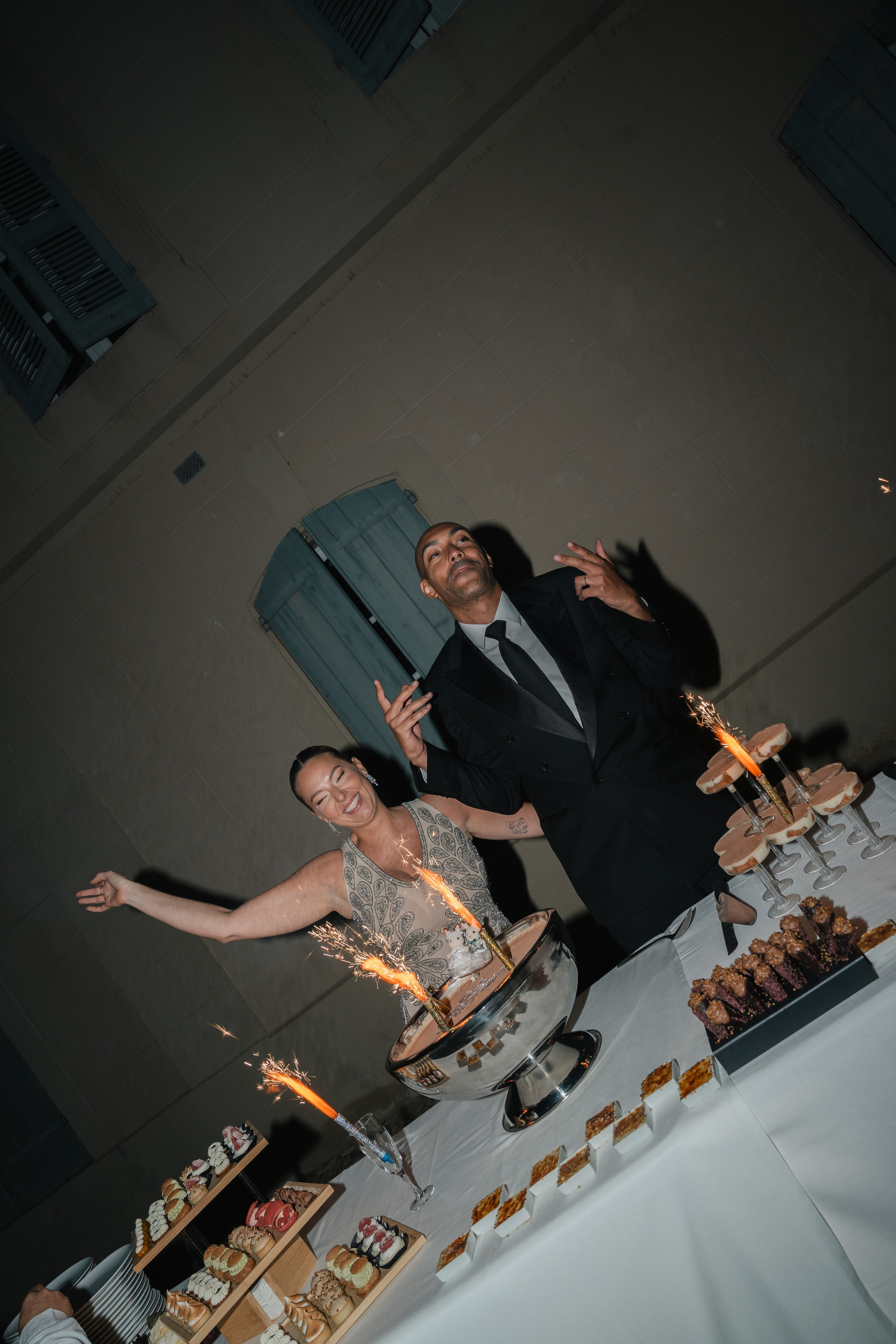Full wedding gallery - 14h de couverture. Lucy Hubert — Photographe de mariage à Paris et en France