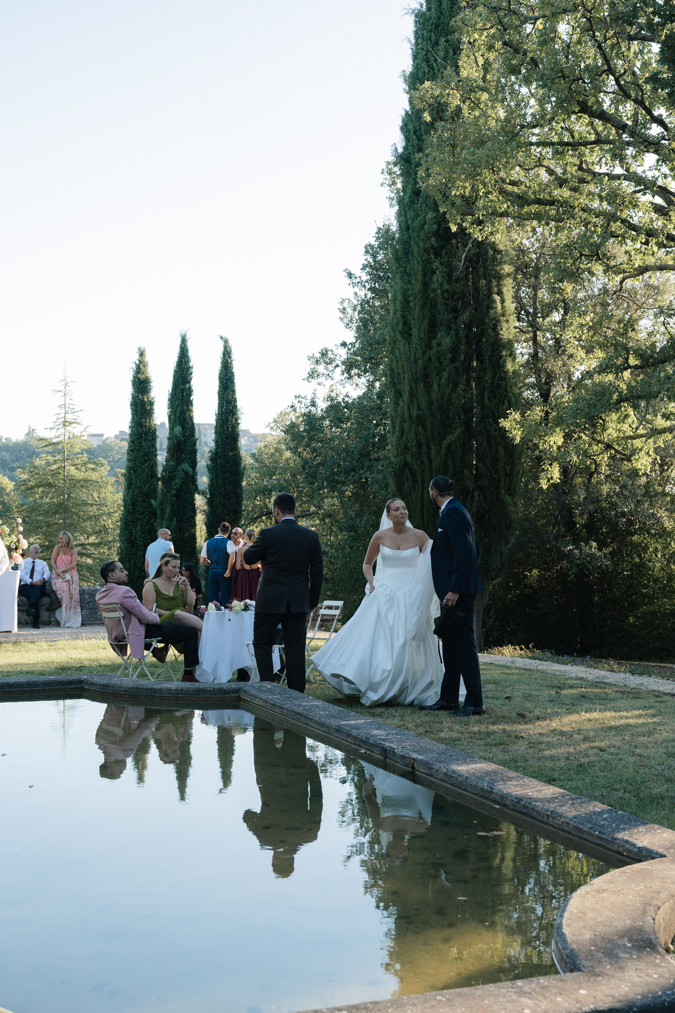Full wedding gallery - 14h de couverture. Lucy Hubert — Photographe de mariage à Paris et en France