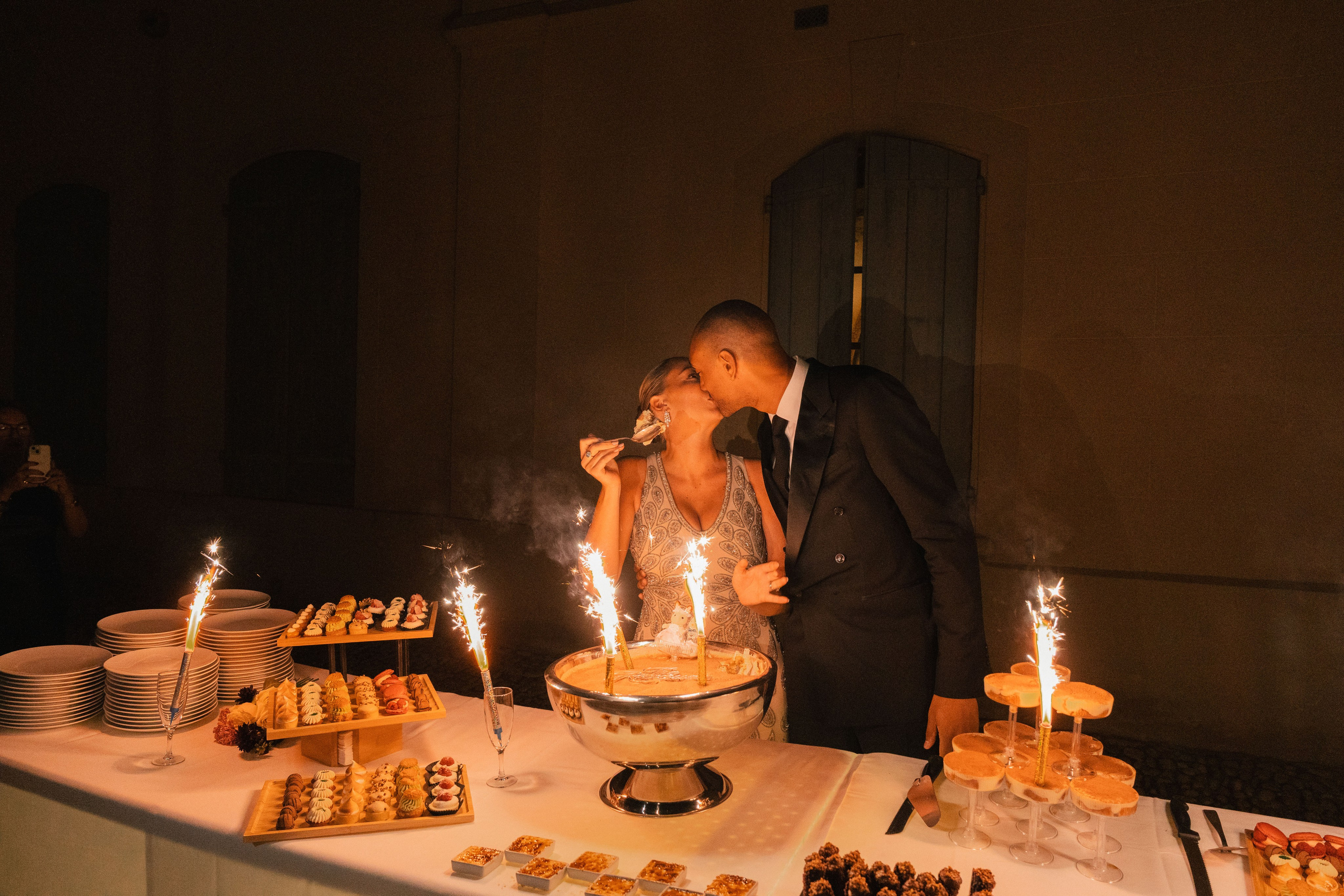 Full wedding gallery - 14h de couverture. Lucy Hubert — Photographe de mariage à Paris et en France