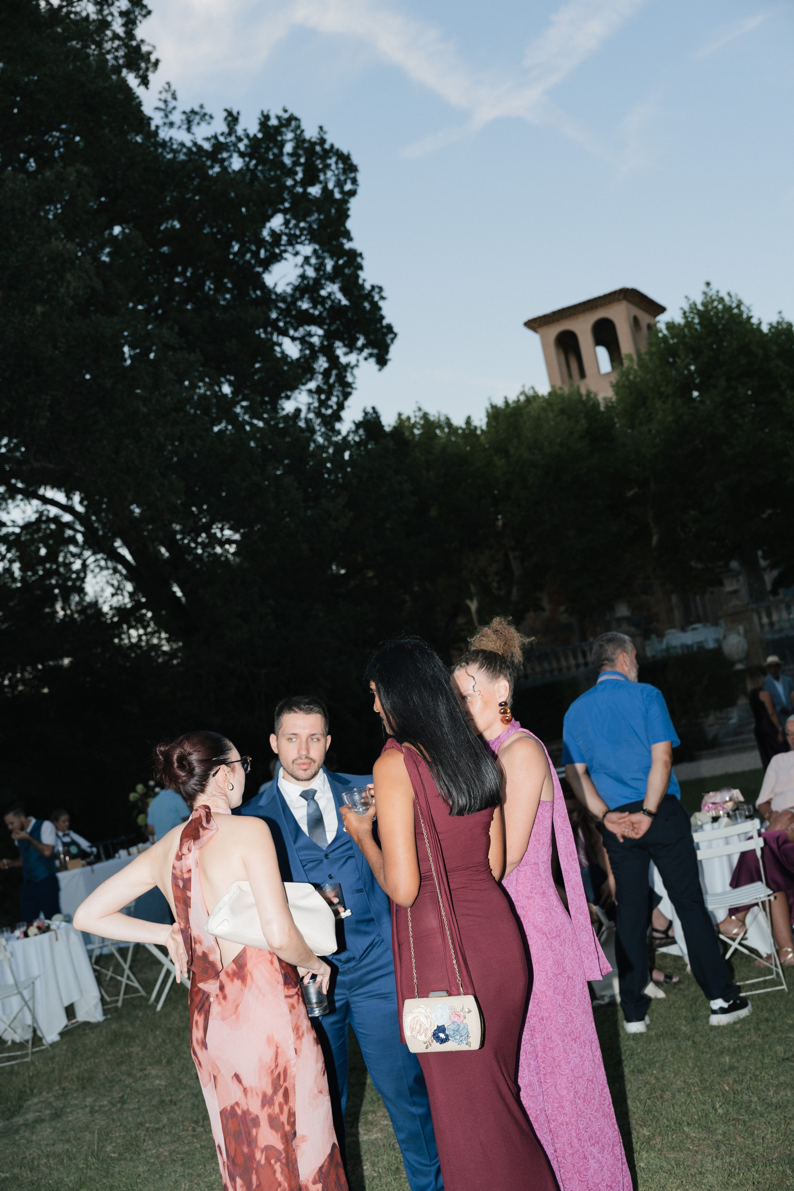 Full wedding gallery - 14h de couverture. Lucy Hubert — Photographe de mariage à Paris et en France