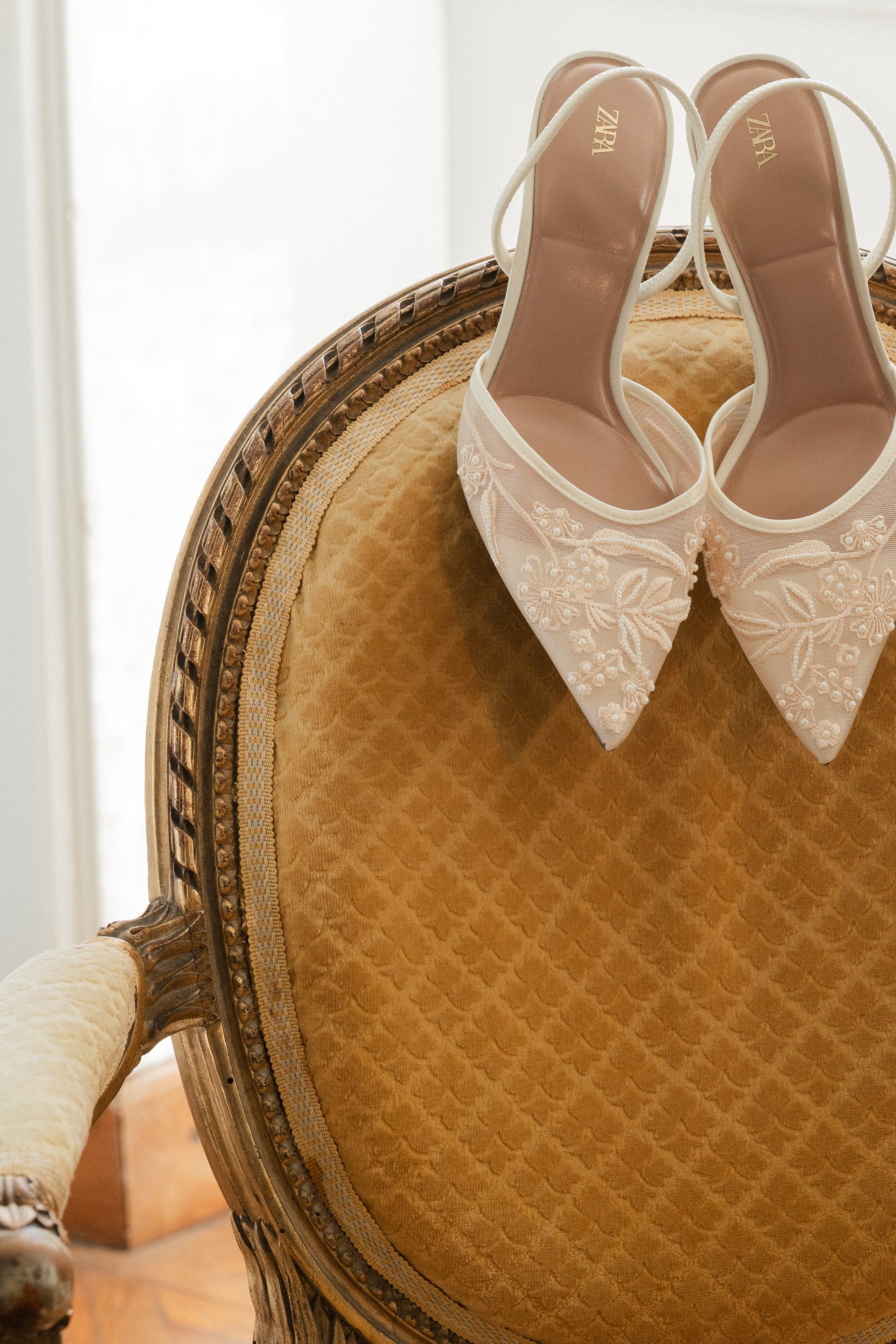 Full wedding gallery - 14h de couverture. Lucy Hubert — Photographe de mariage à Paris et en France