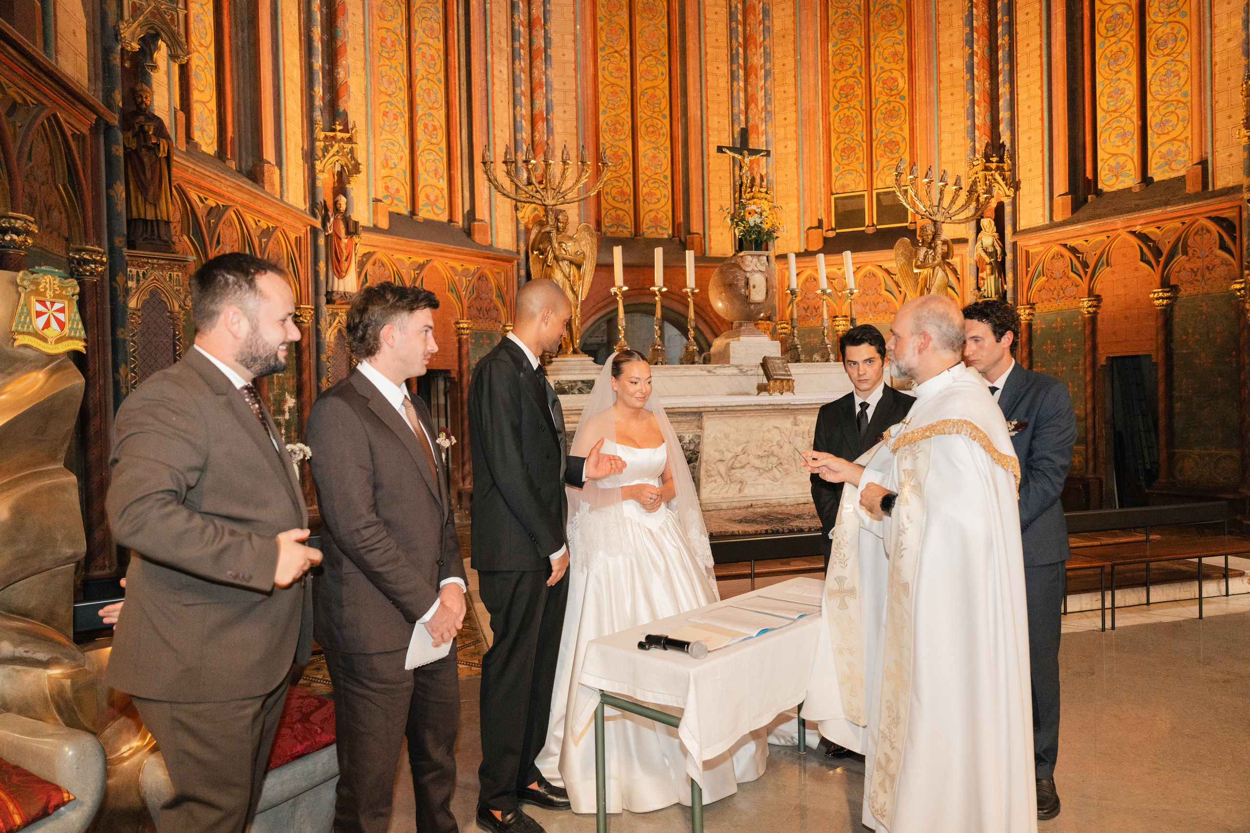 Full wedding gallery - 14h de couverture. Lucy Hubert — Photographe de mariage à Paris et en France