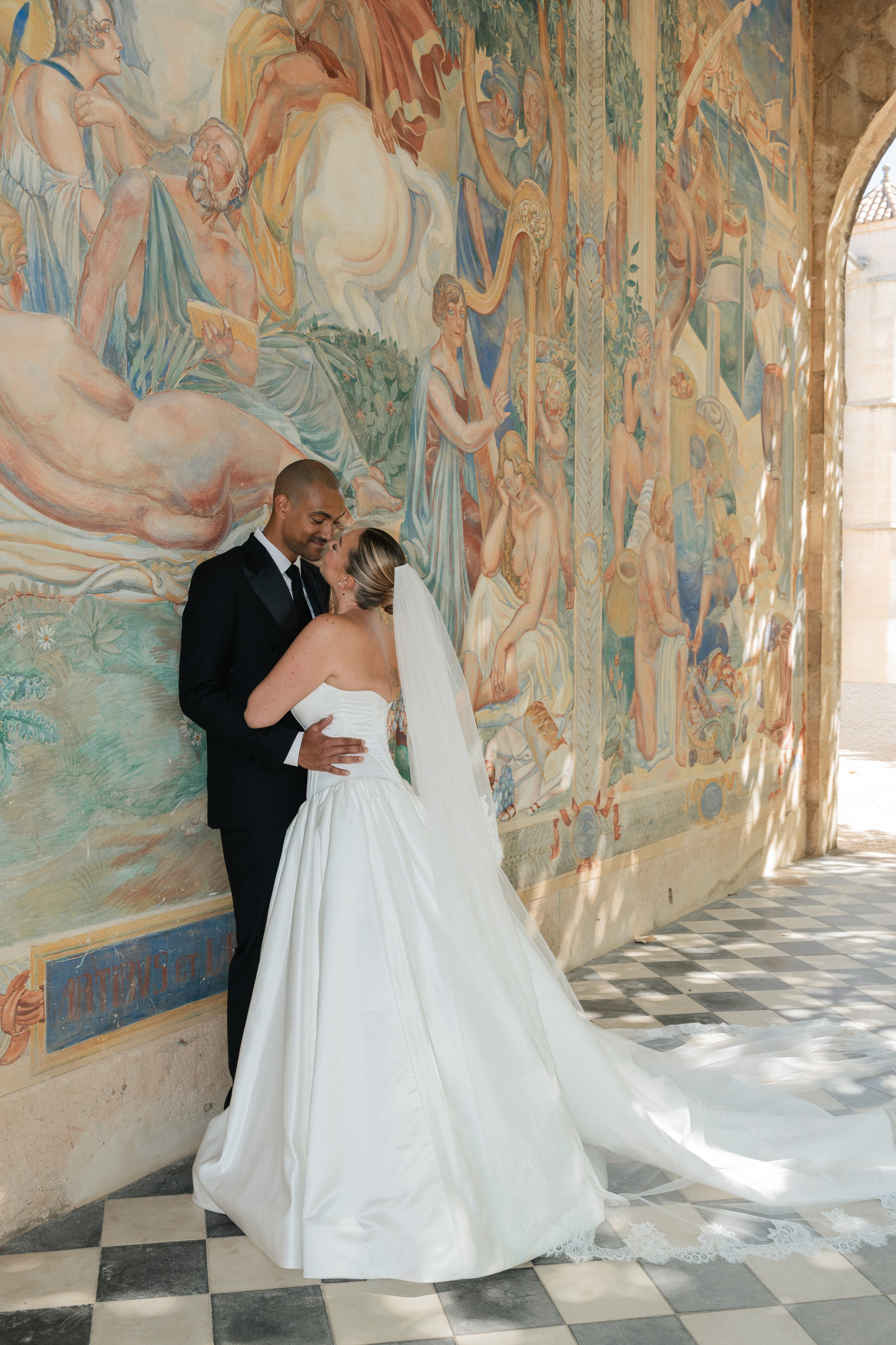 Full wedding gallery - 14h de couverture. Lucy Hubert — Photographe de mariage à Paris et en France