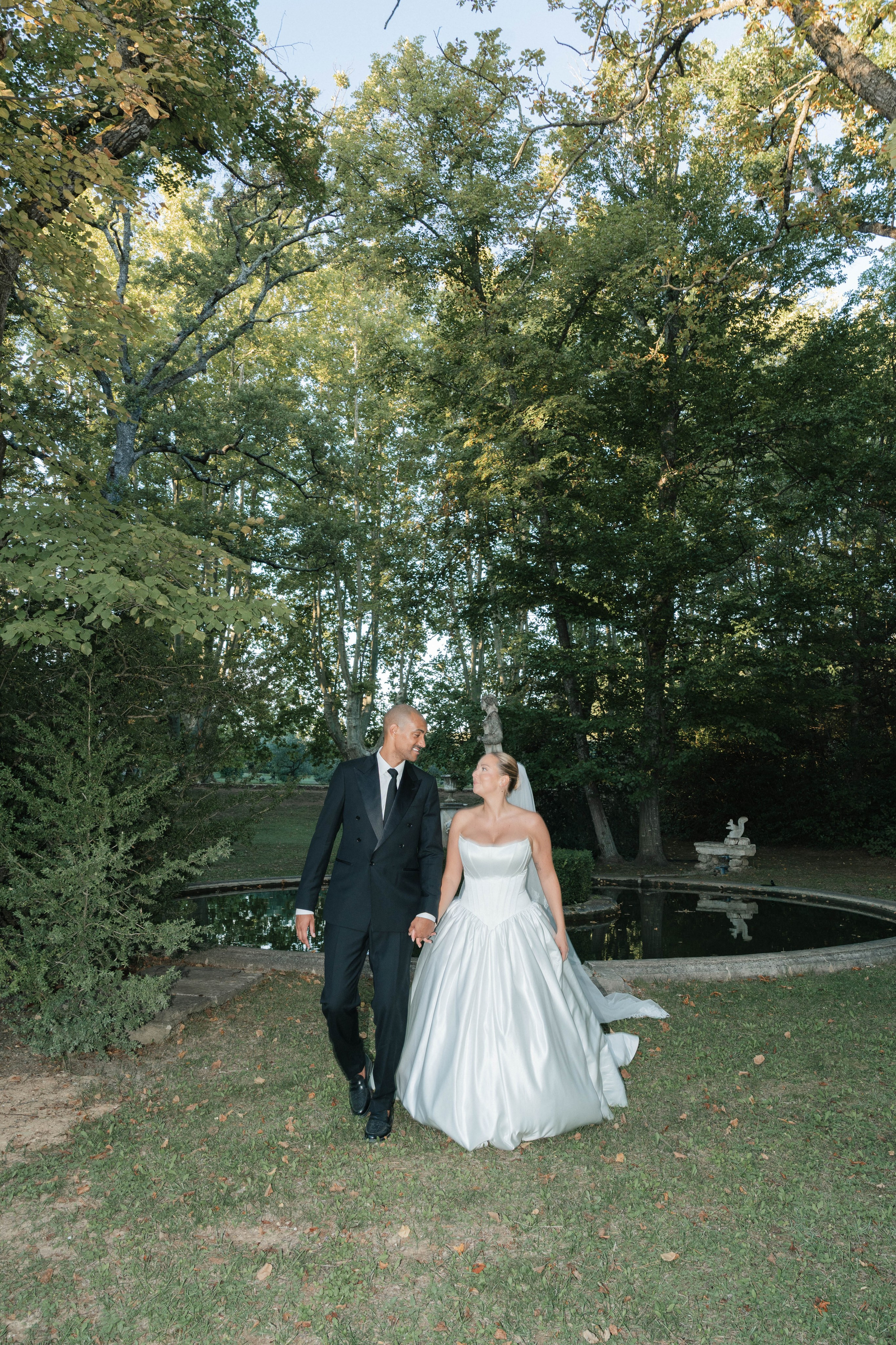 Full wedding gallery - 14h de couverture. Lucy Hubert — Photographe de mariage à Paris et en France