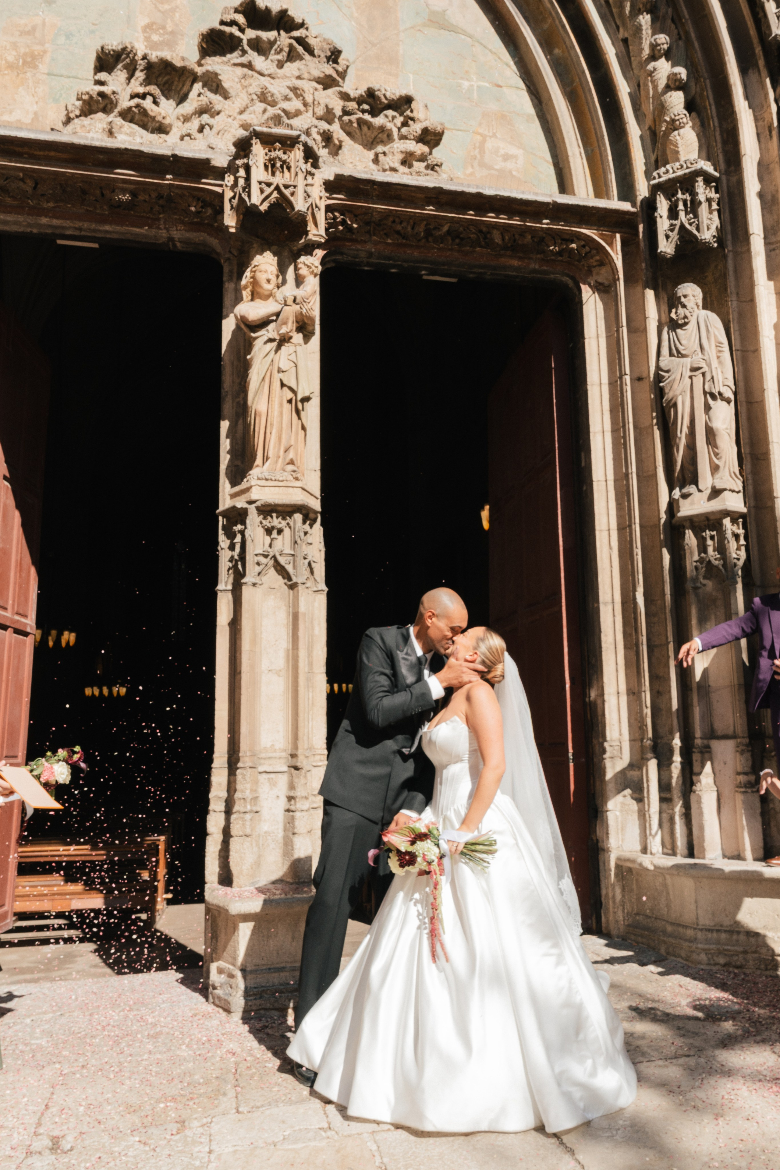 Full wedding gallery - 14h de couverture. Lucy Hubert — Photographe de mariage à Paris et en France