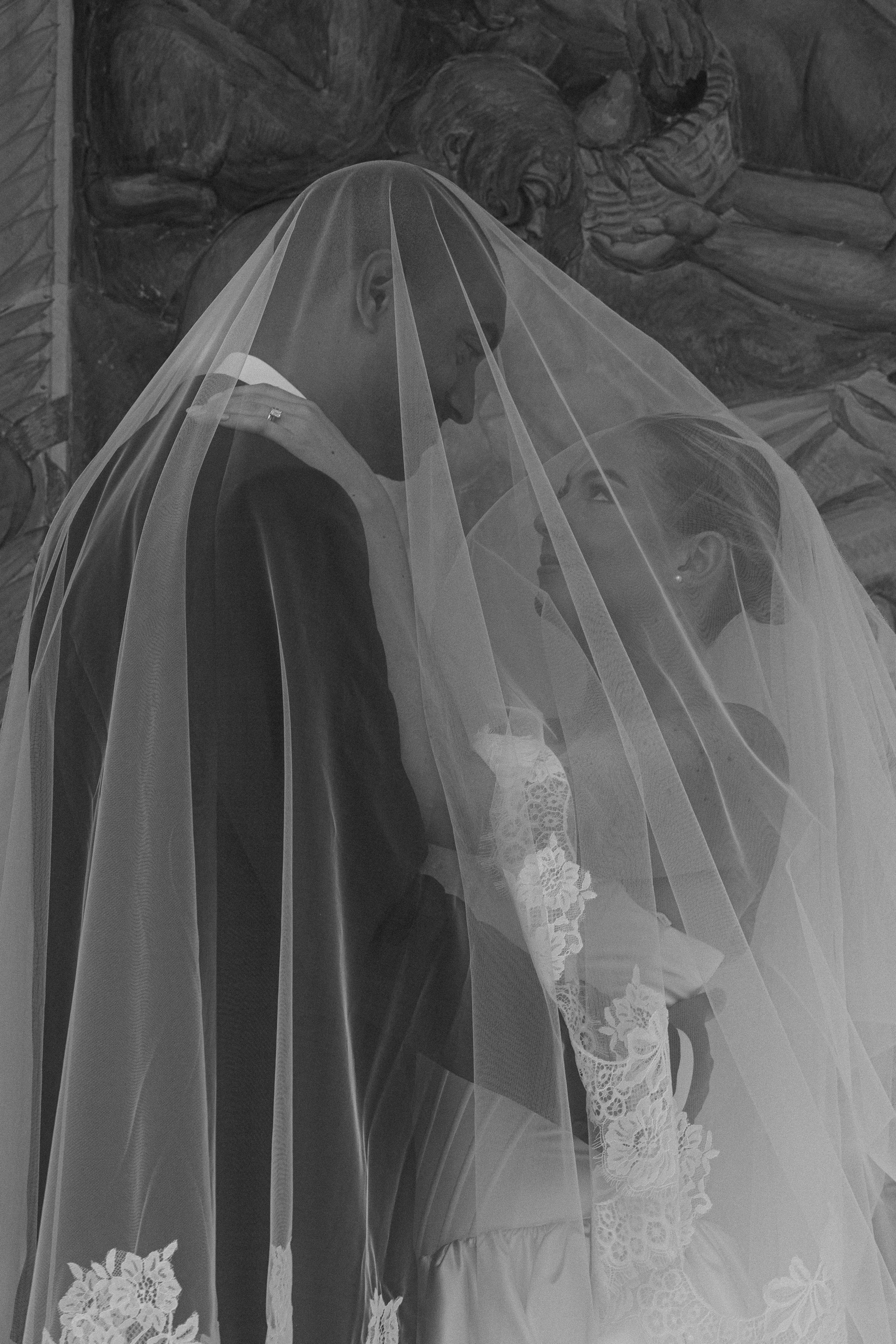 Full wedding gallery - 14h de couverture. Lucy Hubert — Photographe de mariage à Paris et en France