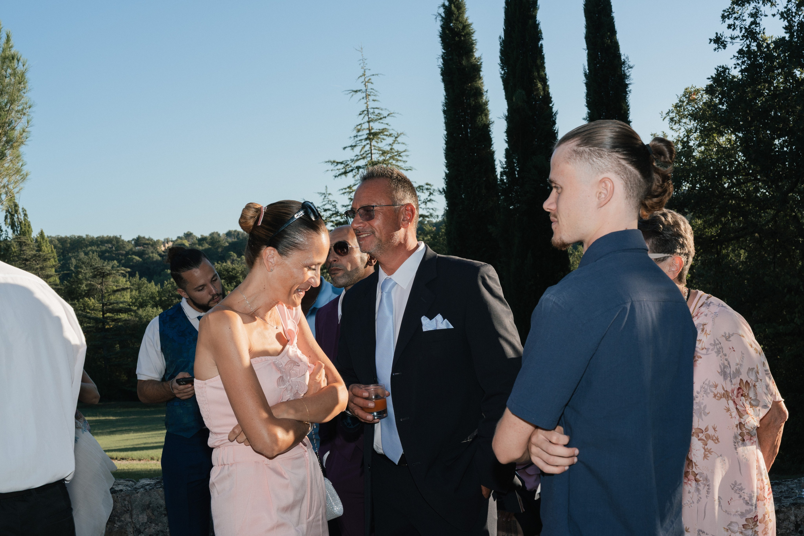 Full wedding gallery - 14h de couverture. Lucy Hubert — Photographe de mariage à Paris et en France