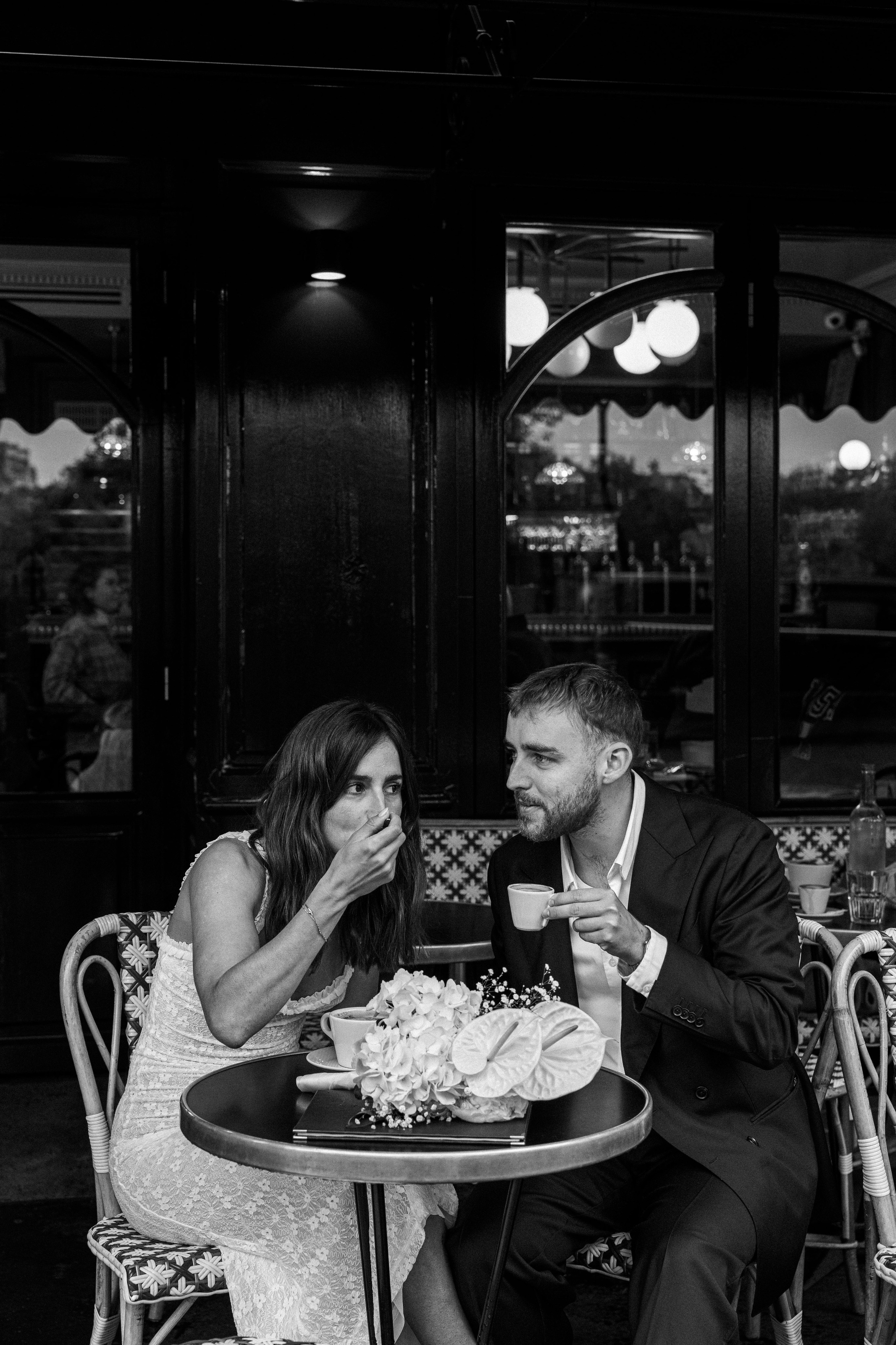 Pré-engagement à Paris. Lucy Hubert — Photographe de mariage à Paris et en France