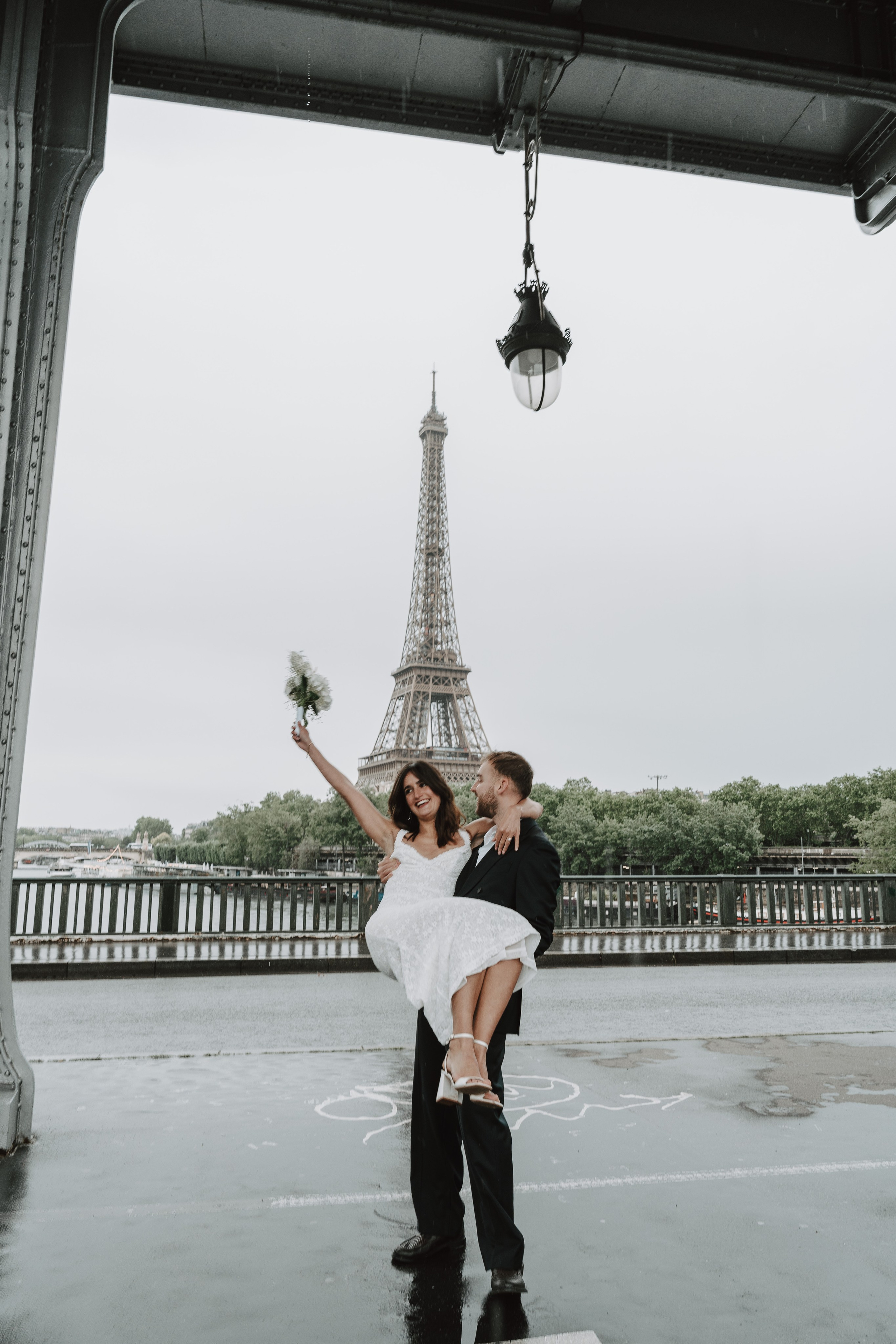 Pré-engagement à Paris. Lucy Hubert — Photographe de mariage à Paris et en France