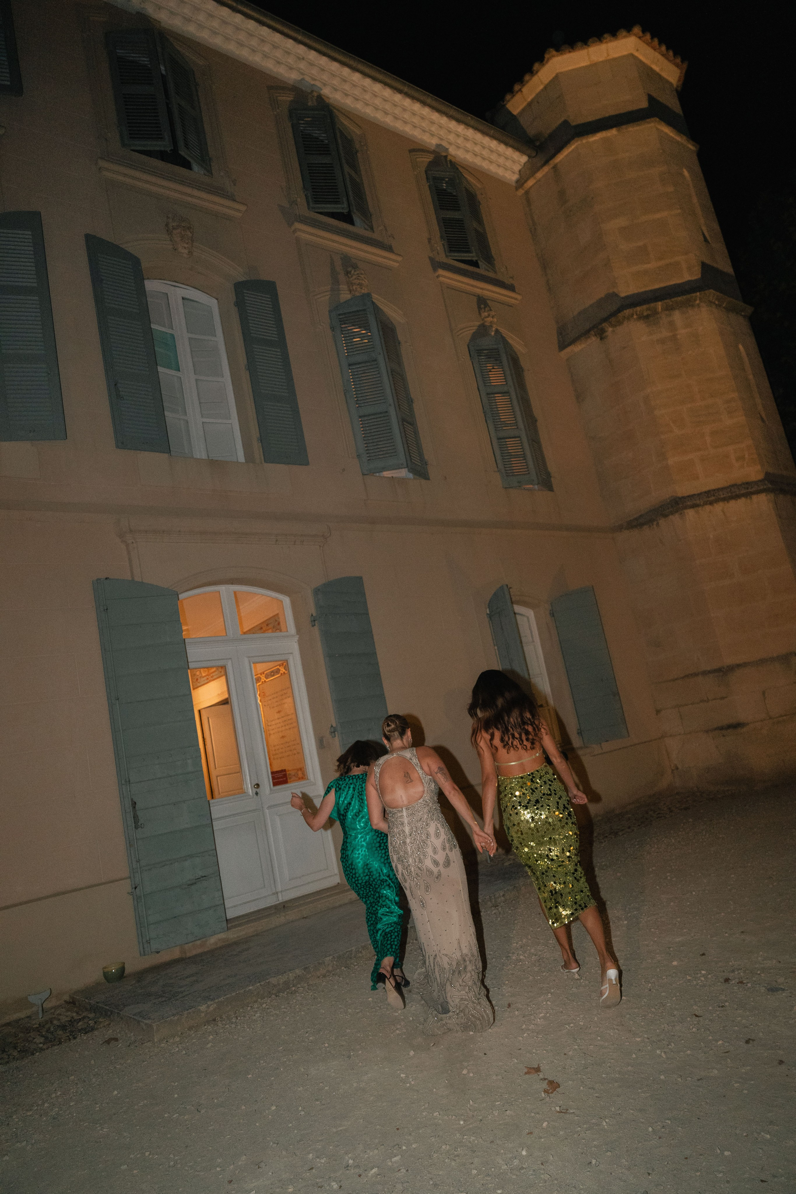 Full wedding gallery - 14h de couverture. Lucy Hubert — Photographe de mariage à Paris et en France