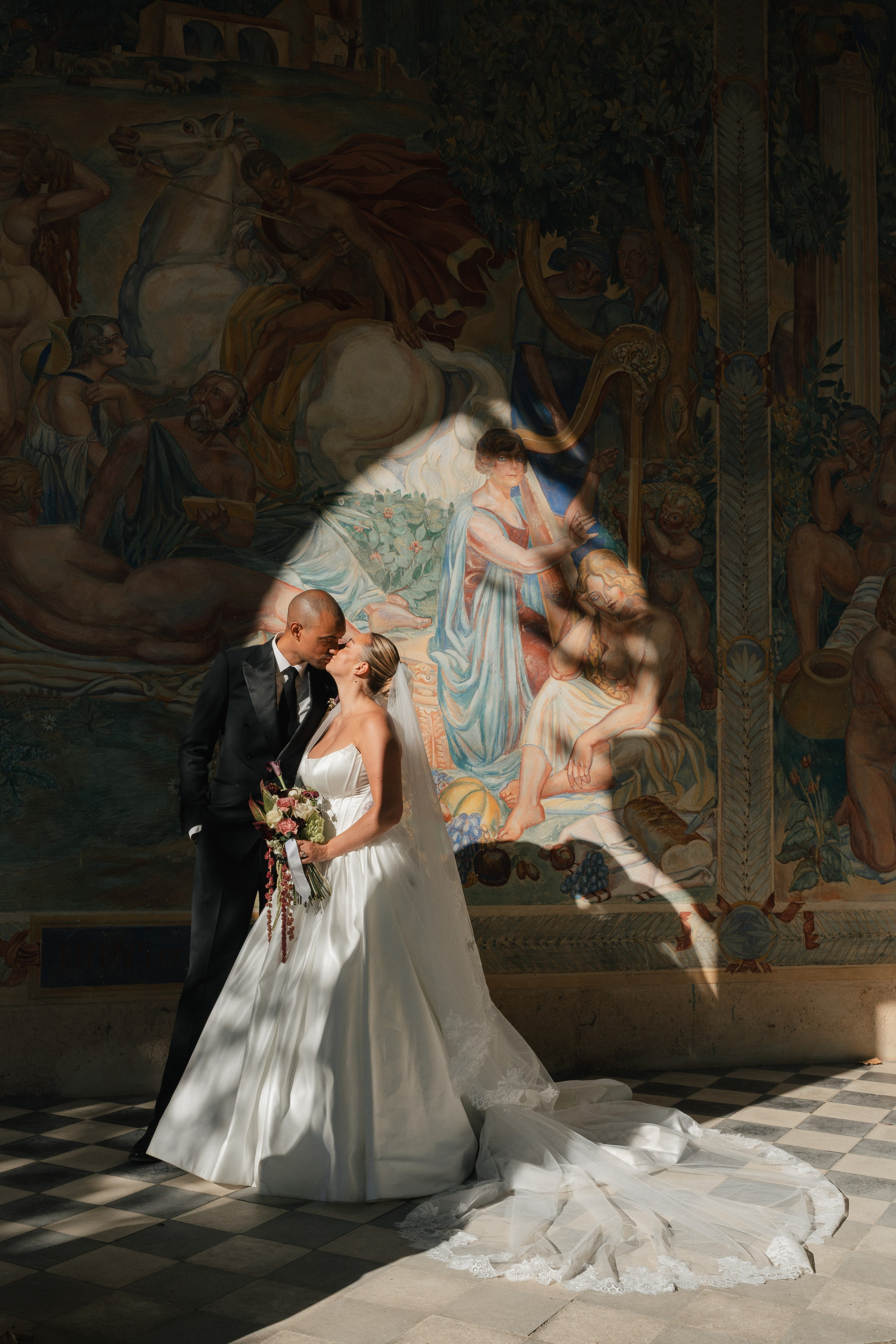 Full wedding gallery - 14h de couverture. Lucy Hubert — Photographe de mariage à Paris et en France