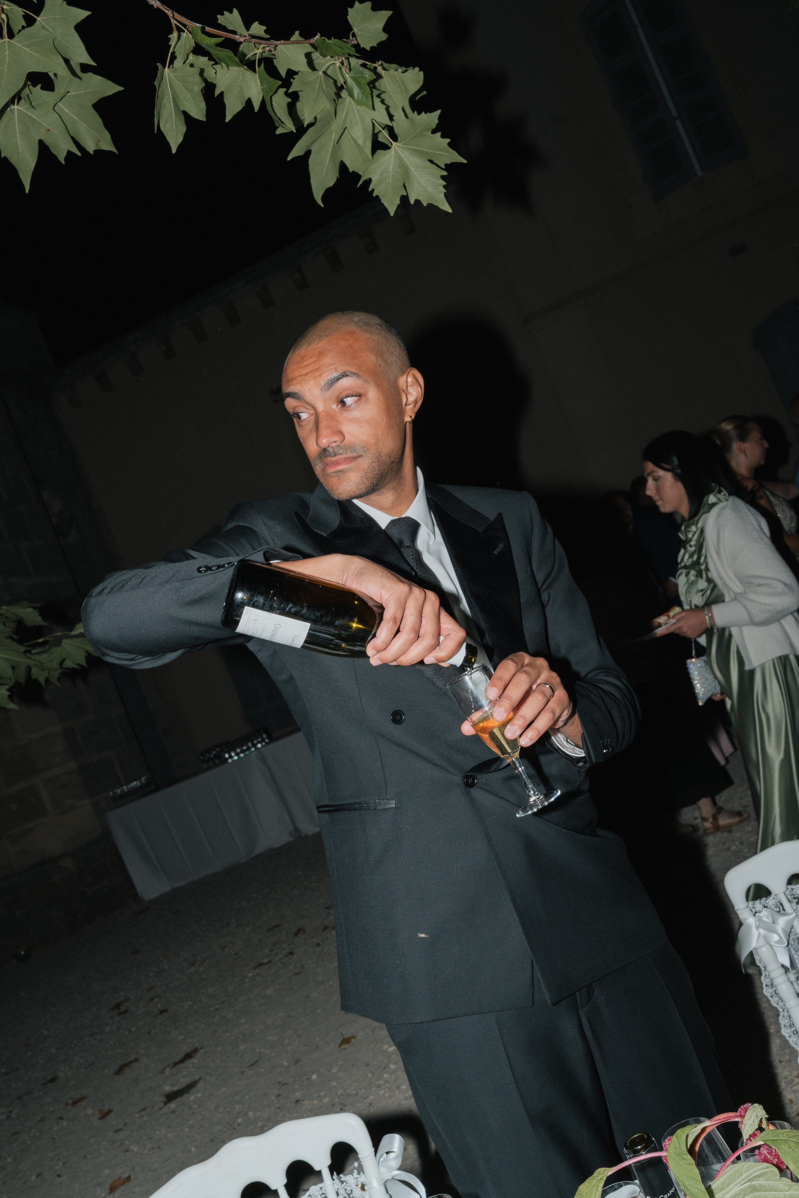 Full wedding gallery - 14h de couverture. Lucy Hubert — Photographe de mariage à Paris et en France