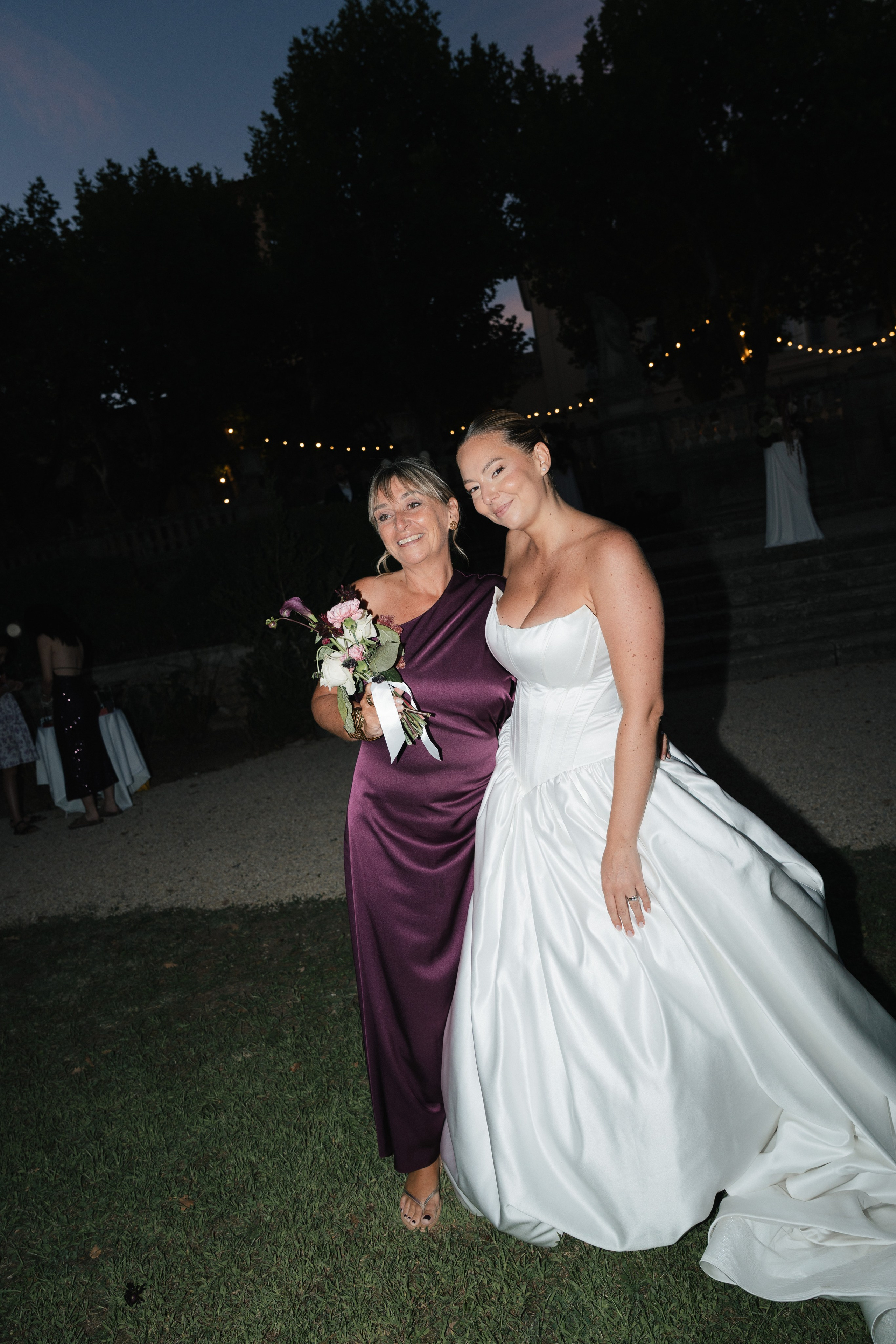 Full wedding gallery - 14h de couverture. Lucy Hubert — Photographe de mariage à Paris et en France