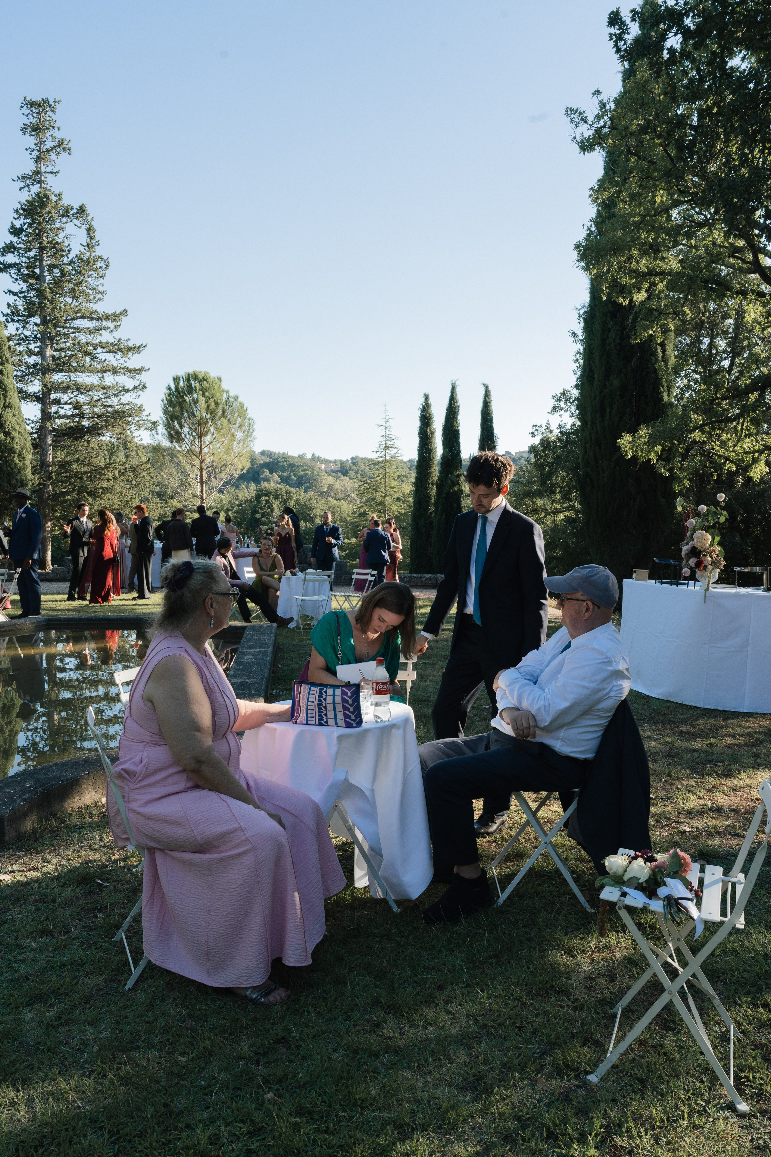 Full wedding gallery - 14h de couverture. Lucy Hubert — Photographe de mariage à Paris et en France