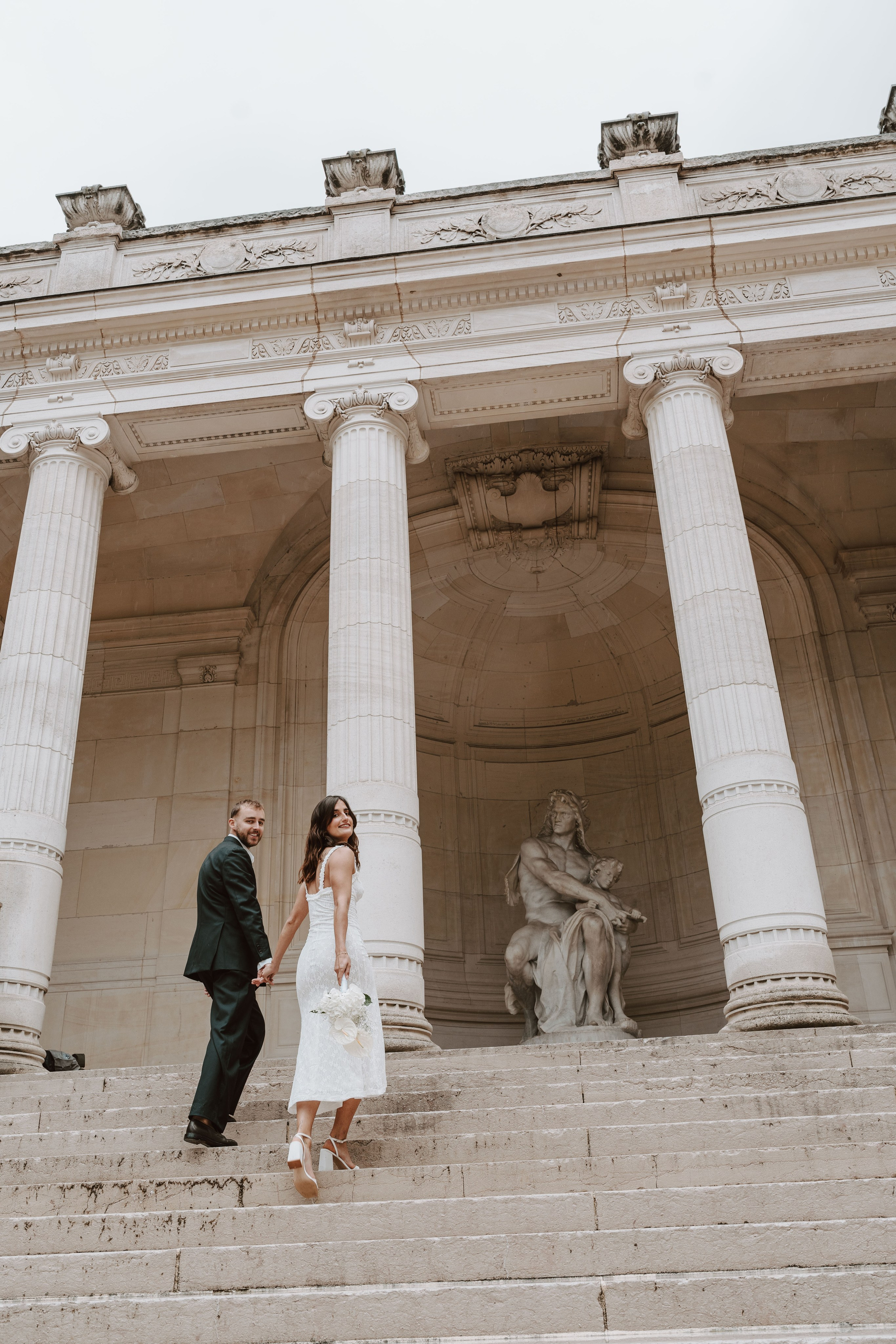 Pré-engagement à Paris. Lucy Hubert — Photographe de mariage à Paris et en France
