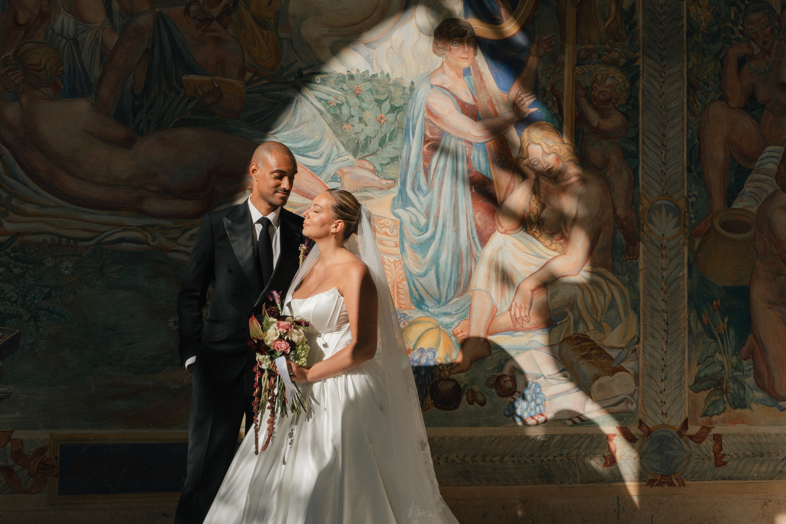 Full wedding gallery - 14h de couverture. Lucy Hubert — Photographe de mariage à Paris et en France
