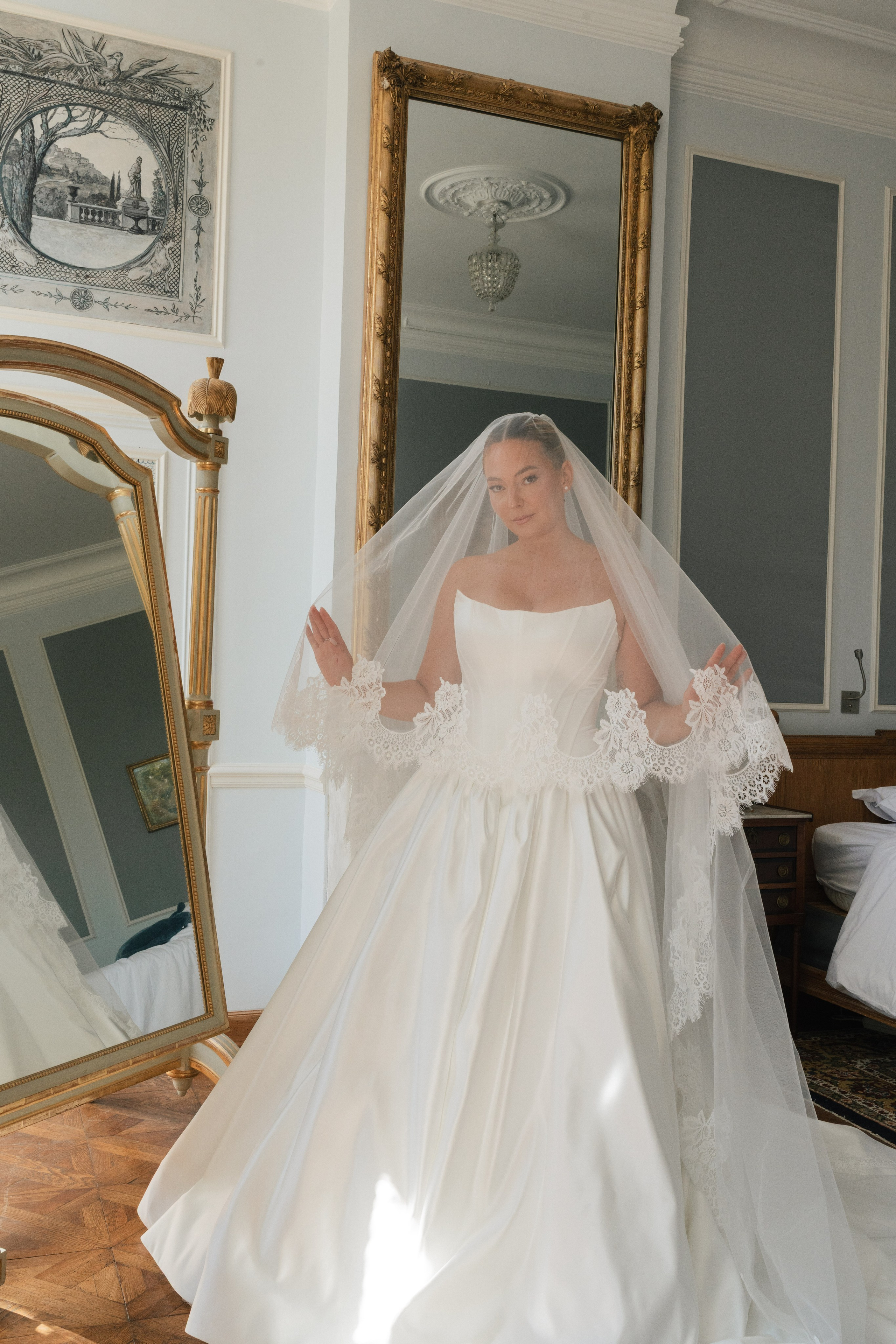 Full wedding gallery - 14h de couverture. Lucy Hubert — Photographe de mariage à Paris et en France