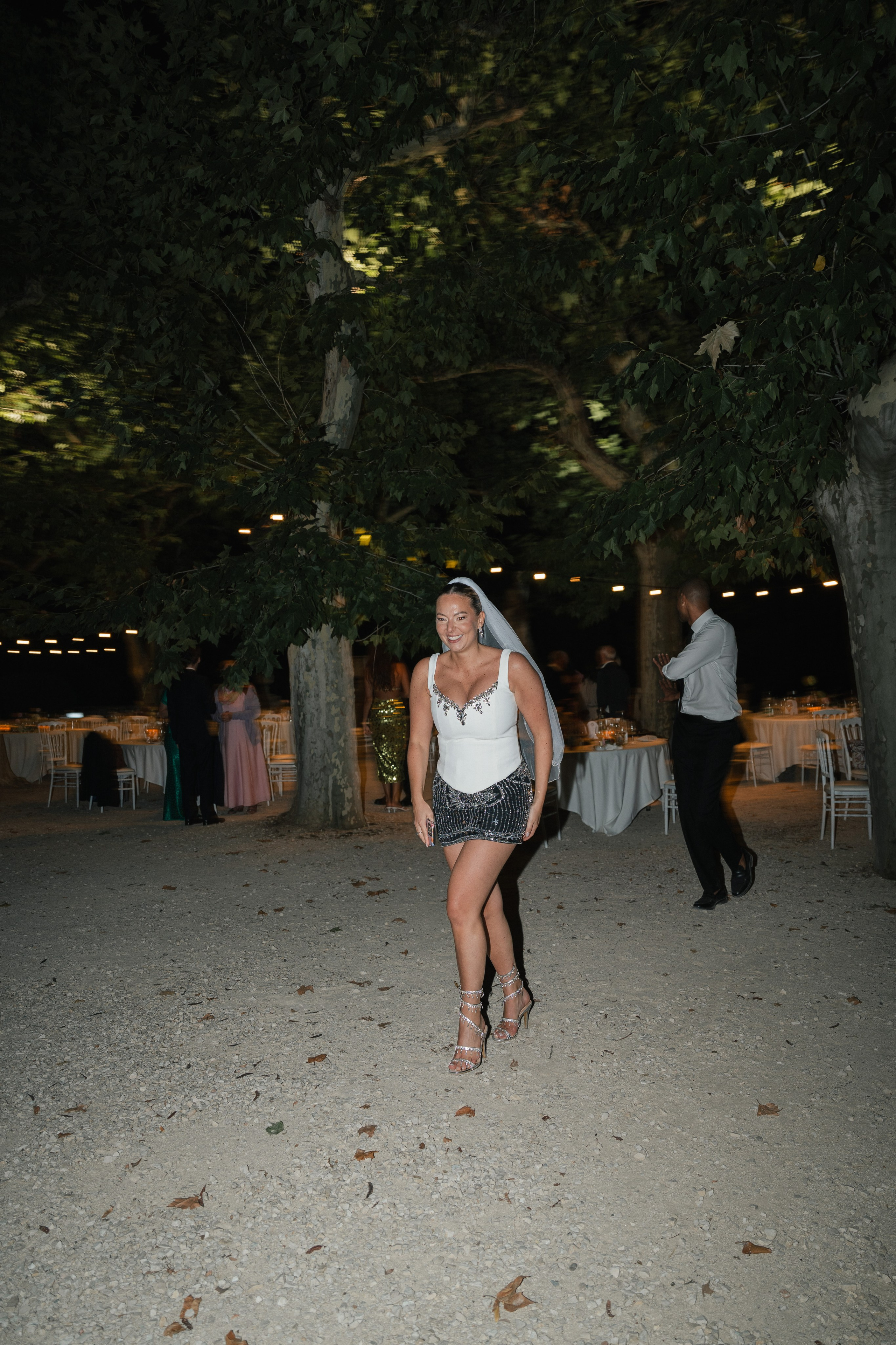 Full wedding gallery - 14h de couverture. Lucy Hubert — Photographe de mariage à Paris et en France