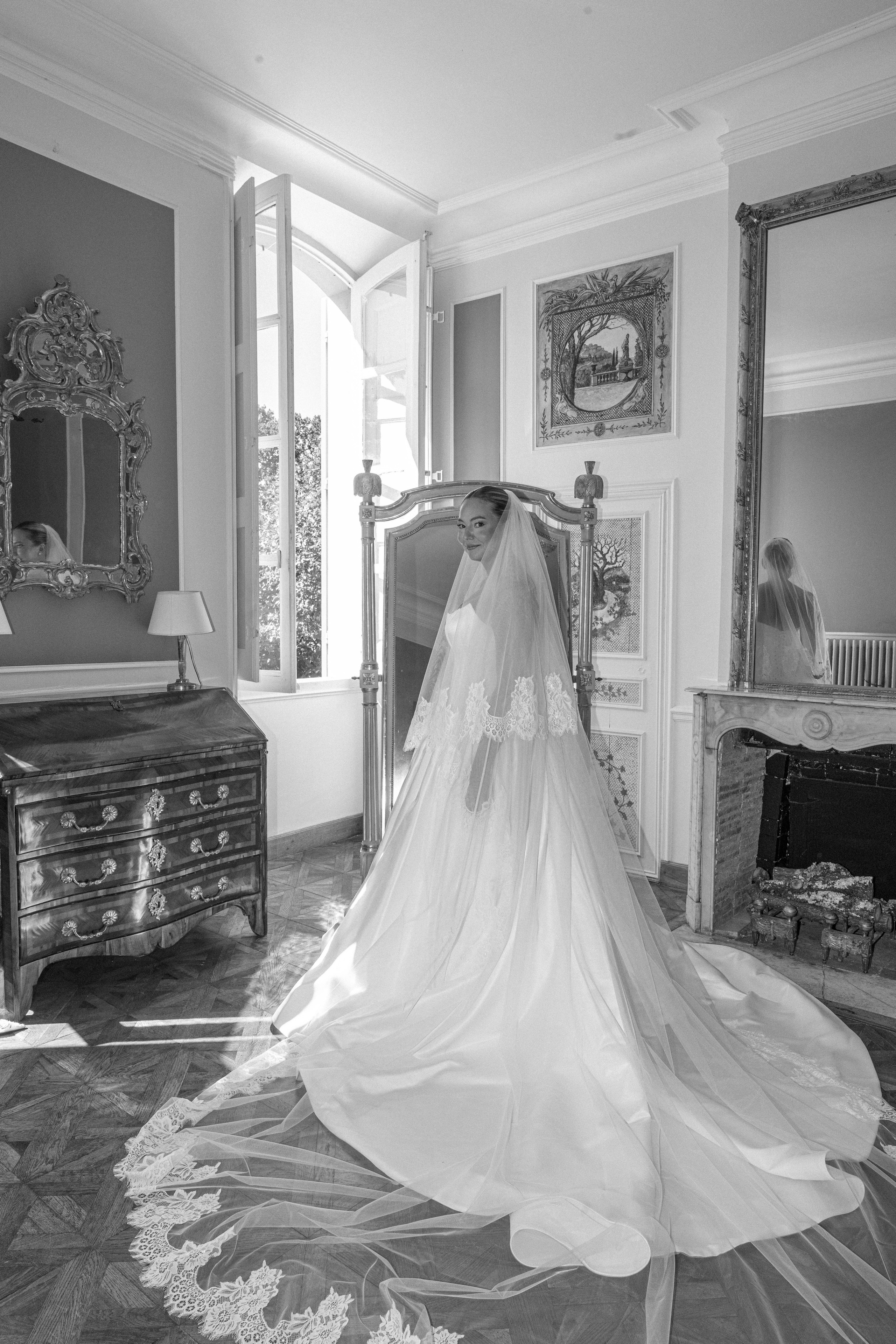 Full wedding gallery - 14h de couverture. Lucy Hubert — Photographe de mariage à Paris et en France