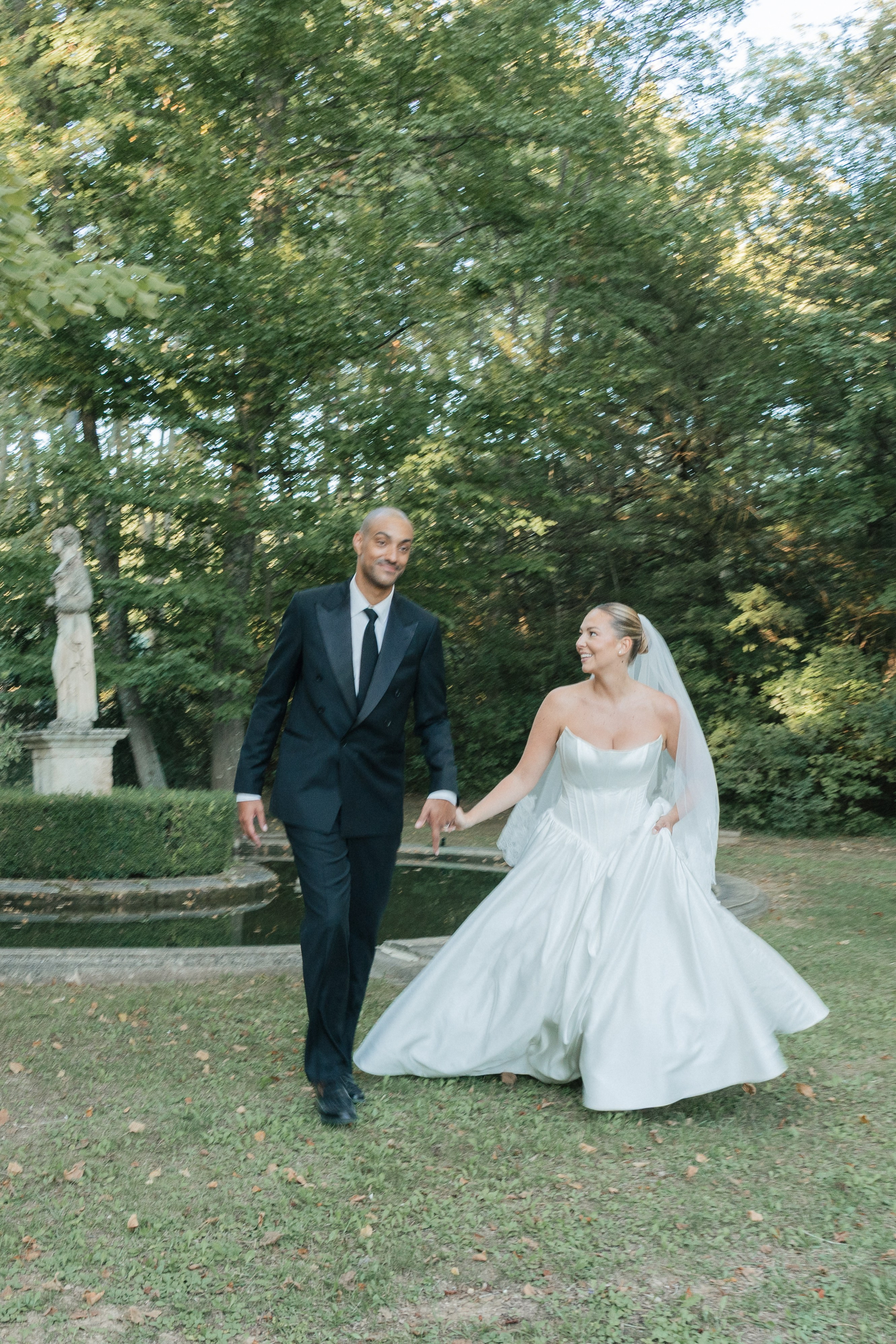 Full wedding gallery - 14h de couverture. Lucy Hubert — Photographe de mariage à Paris et en France