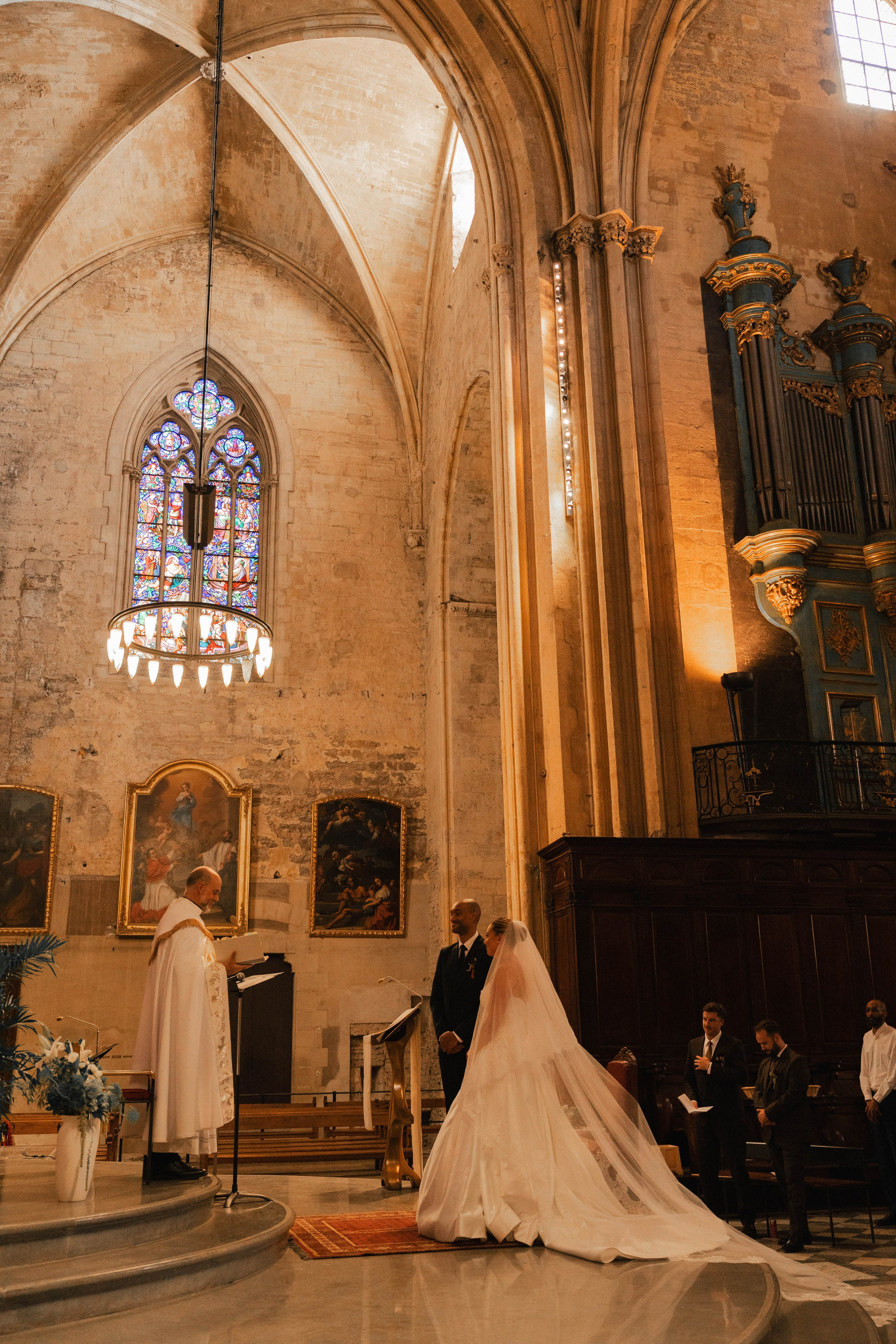 Full wedding gallery - 14h de couverture. Lucy Hubert — Photographe de mariage à Paris et en France