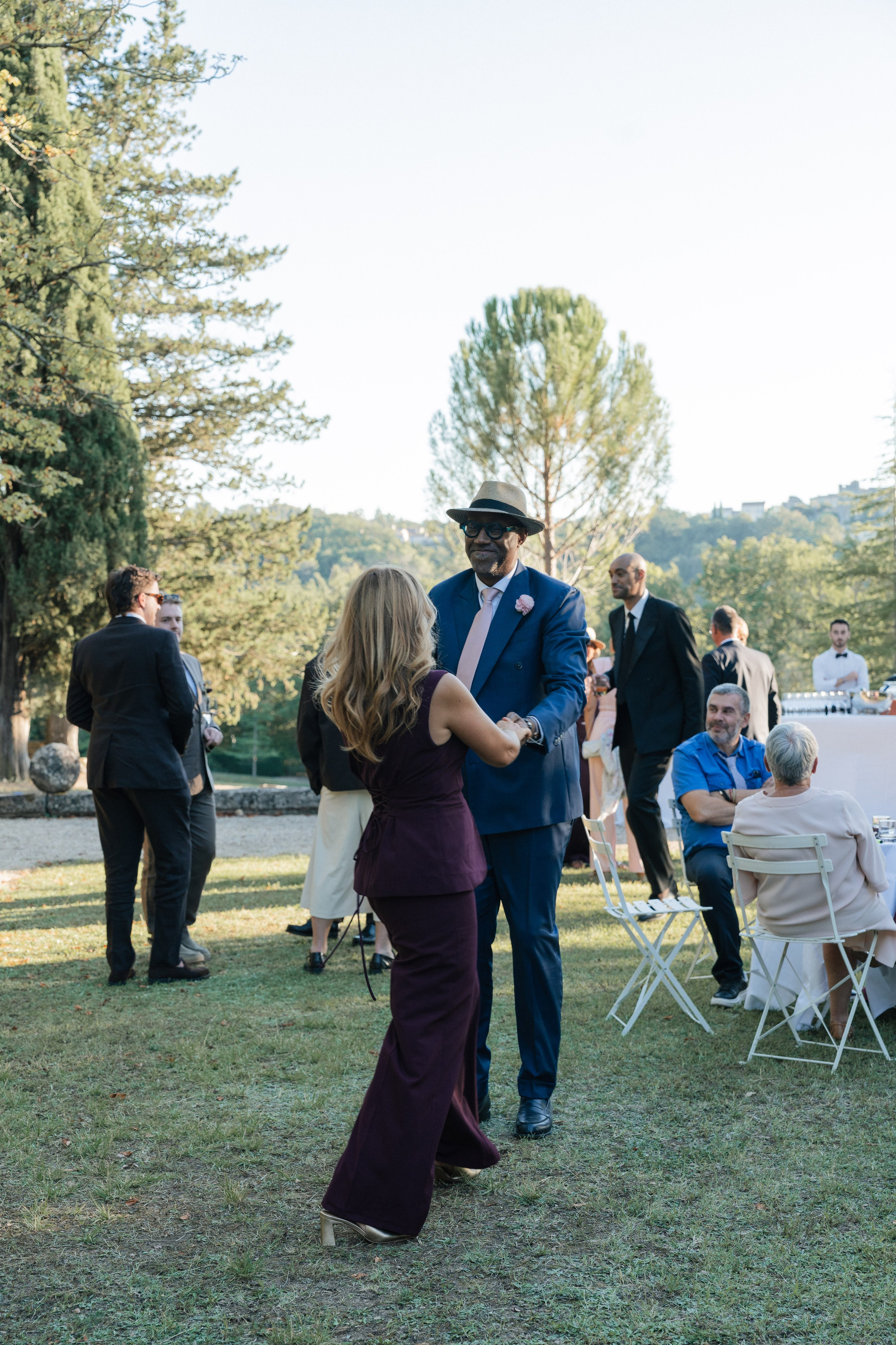 Full wedding gallery - 14h de couverture. Lucy Hubert — Photographe de mariage à Paris et en France