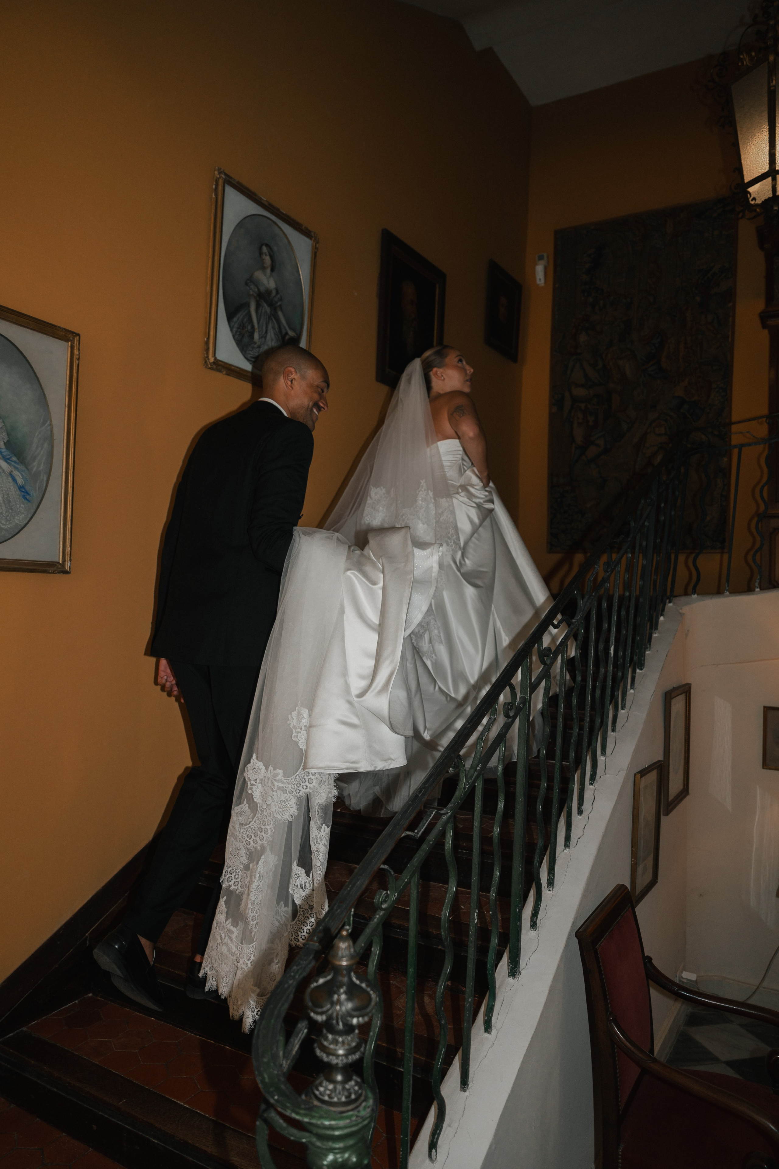 Full wedding gallery - 14h de couverture. Lucy Hubert — Photographe de mariage à Paris et en France