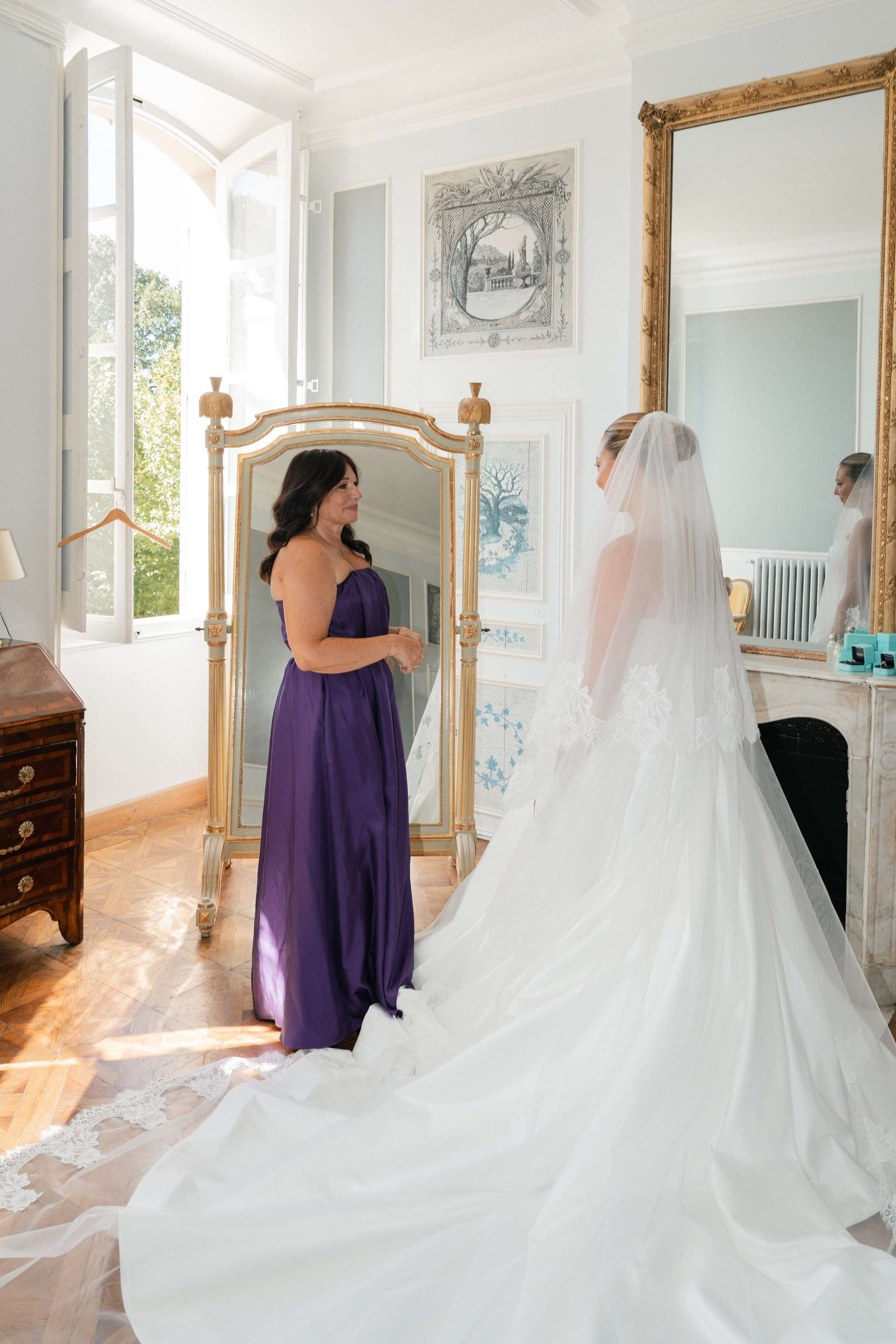 Full wedding gallery - 14h de couverture. Lucy Hubert — Photographe de mariage à Paris et en France