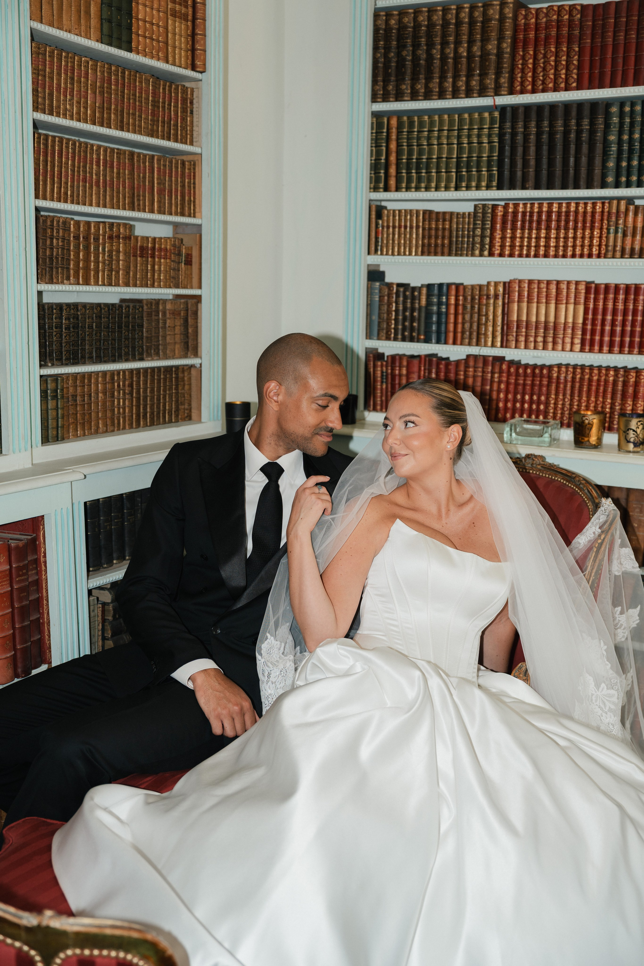 Full wedding gallery - 14h de couverture. Lucy Hubert — Photographe de mariage à Paris et en France