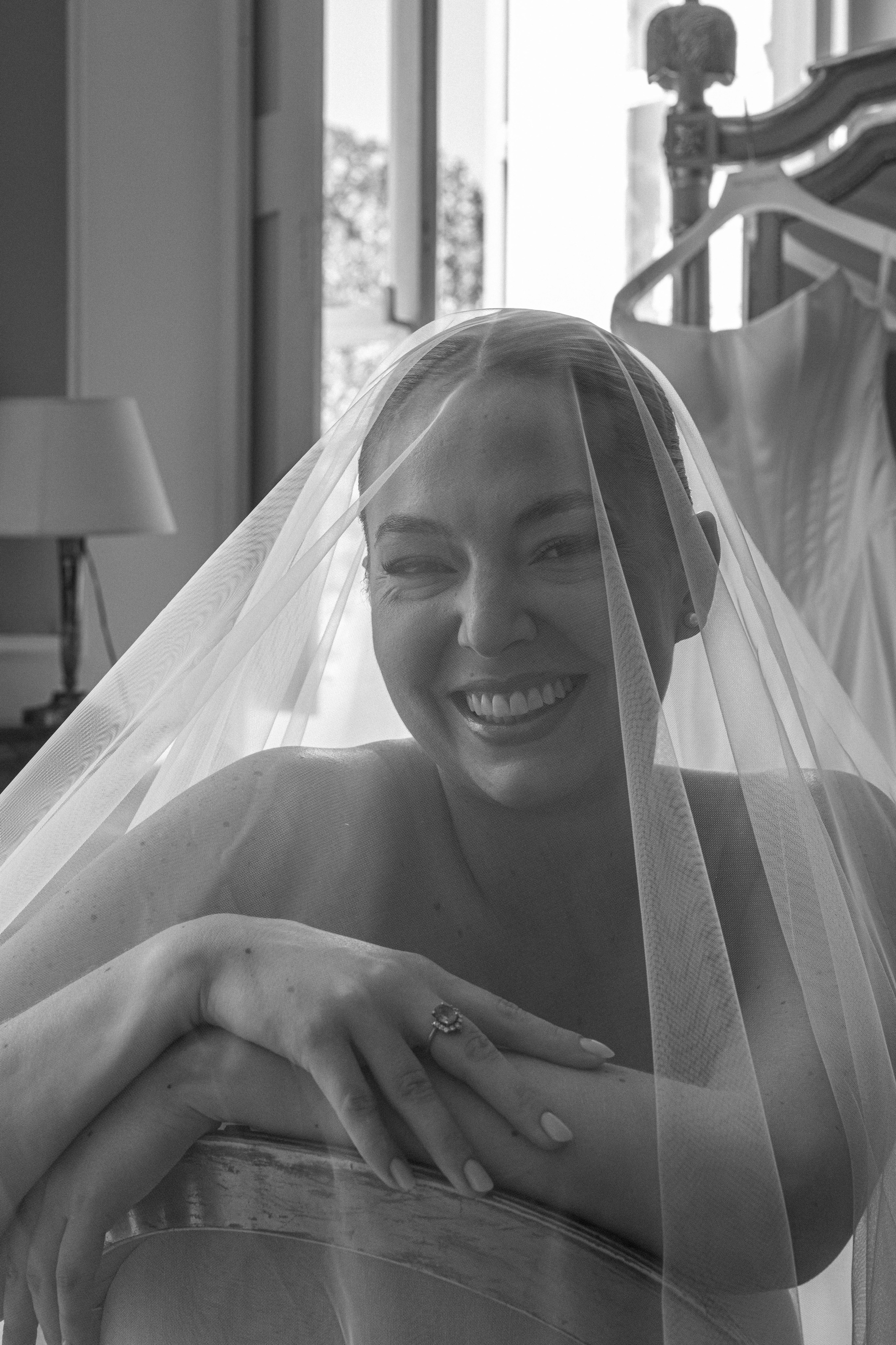 Full wedding gallery - 14h de couverture. Lucy Hubert — Photographe de mariage à Paris et en France