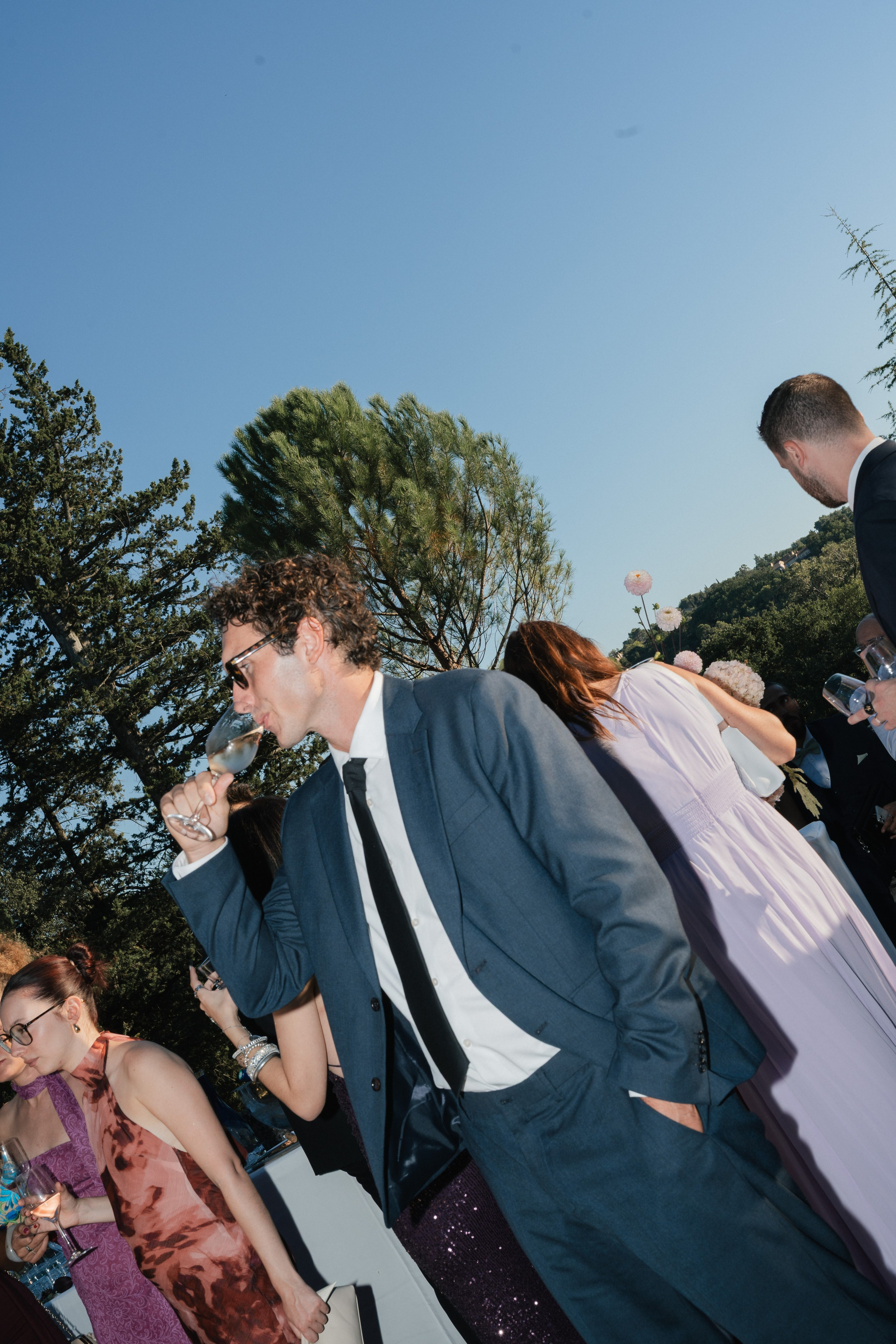 Full wedding gallery - 14h de couverture. Lucy Hubert — Photographe de mariage à Paris et en France