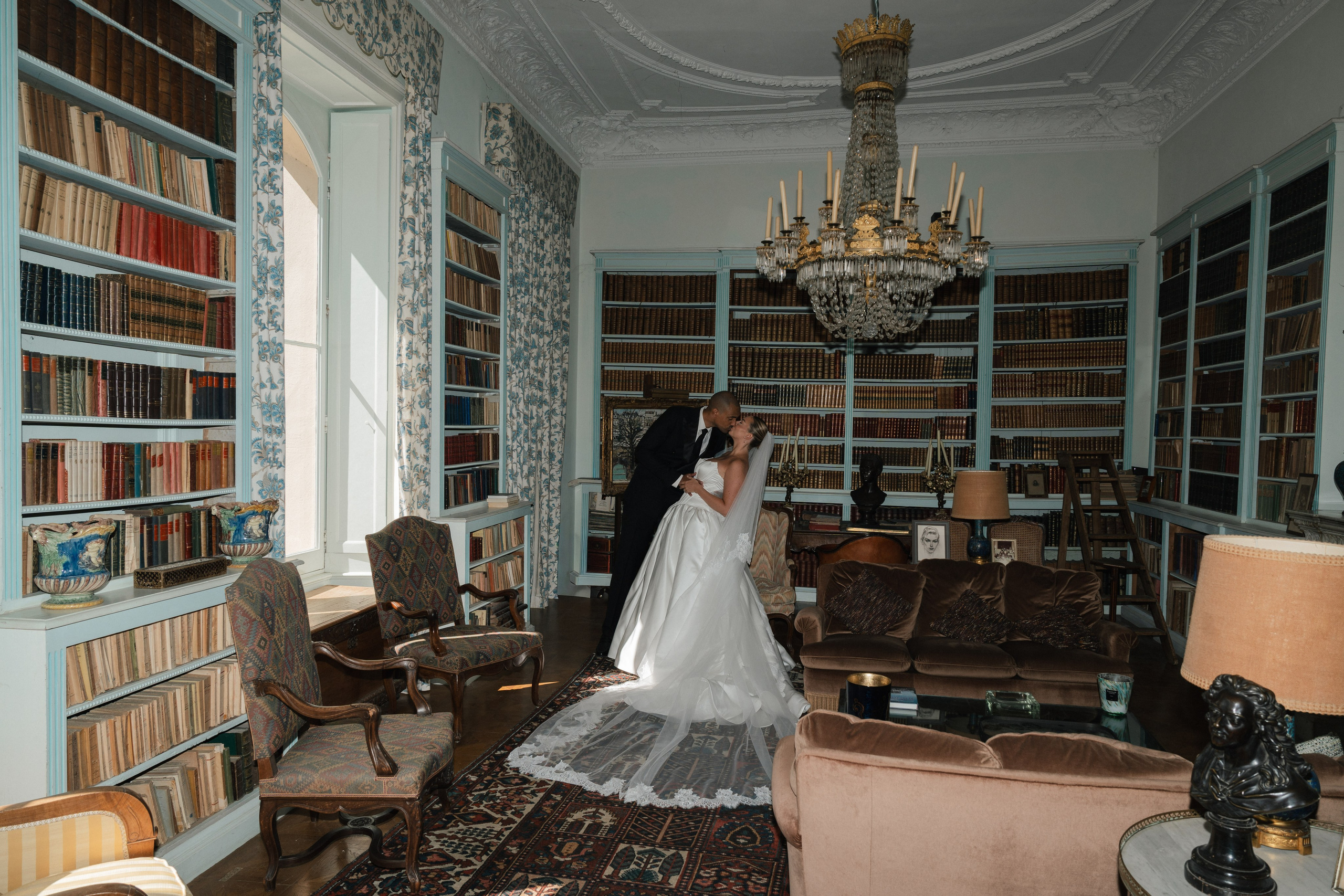 Full wedding gallery - 14h de couverture. Lucy Hubert — Photographe de mariage à Paris et en France