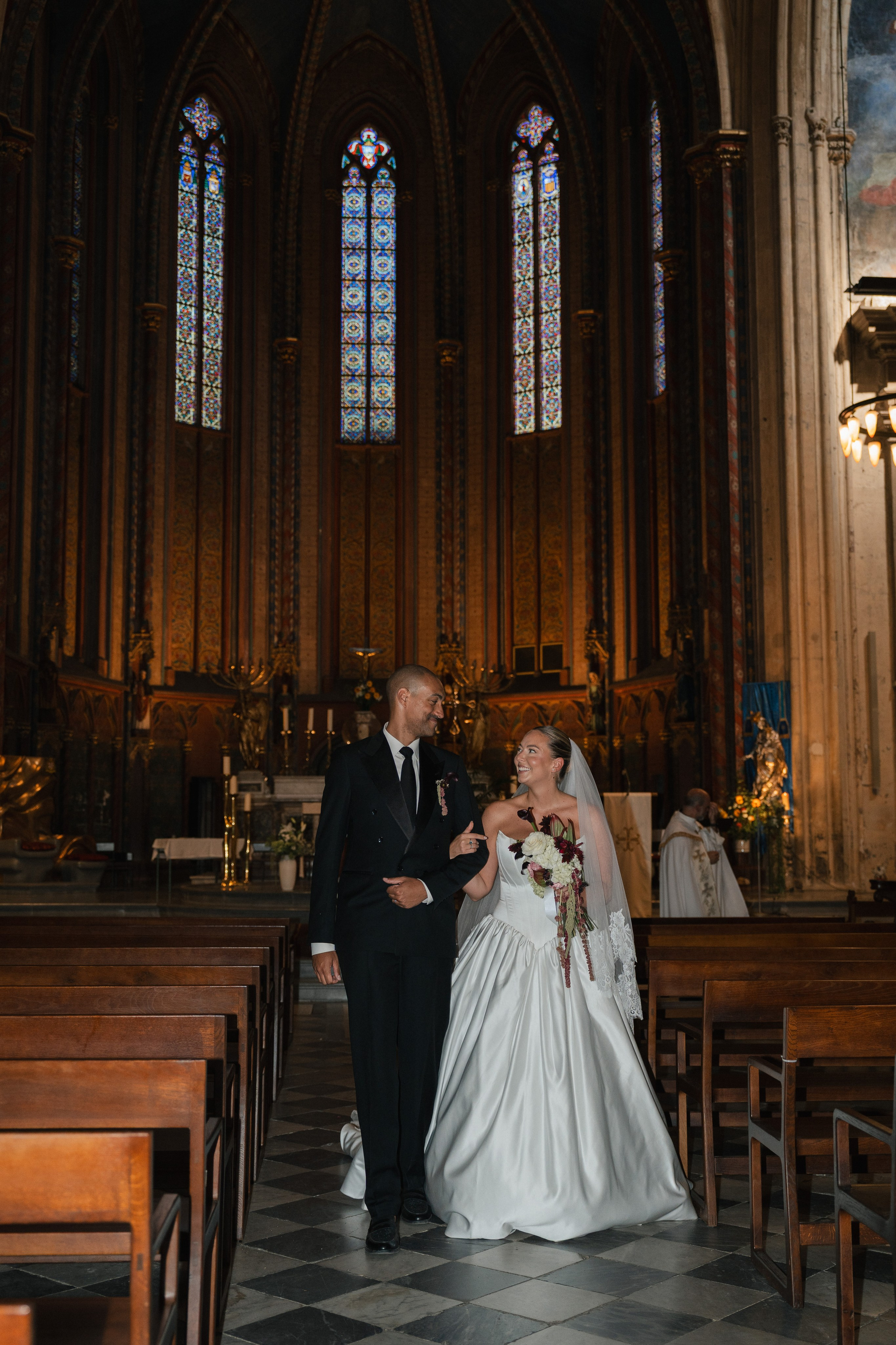 Full wedding gallery - 14h de couverture. Lucy Hubert — Photographe de mariage à Paris et en France