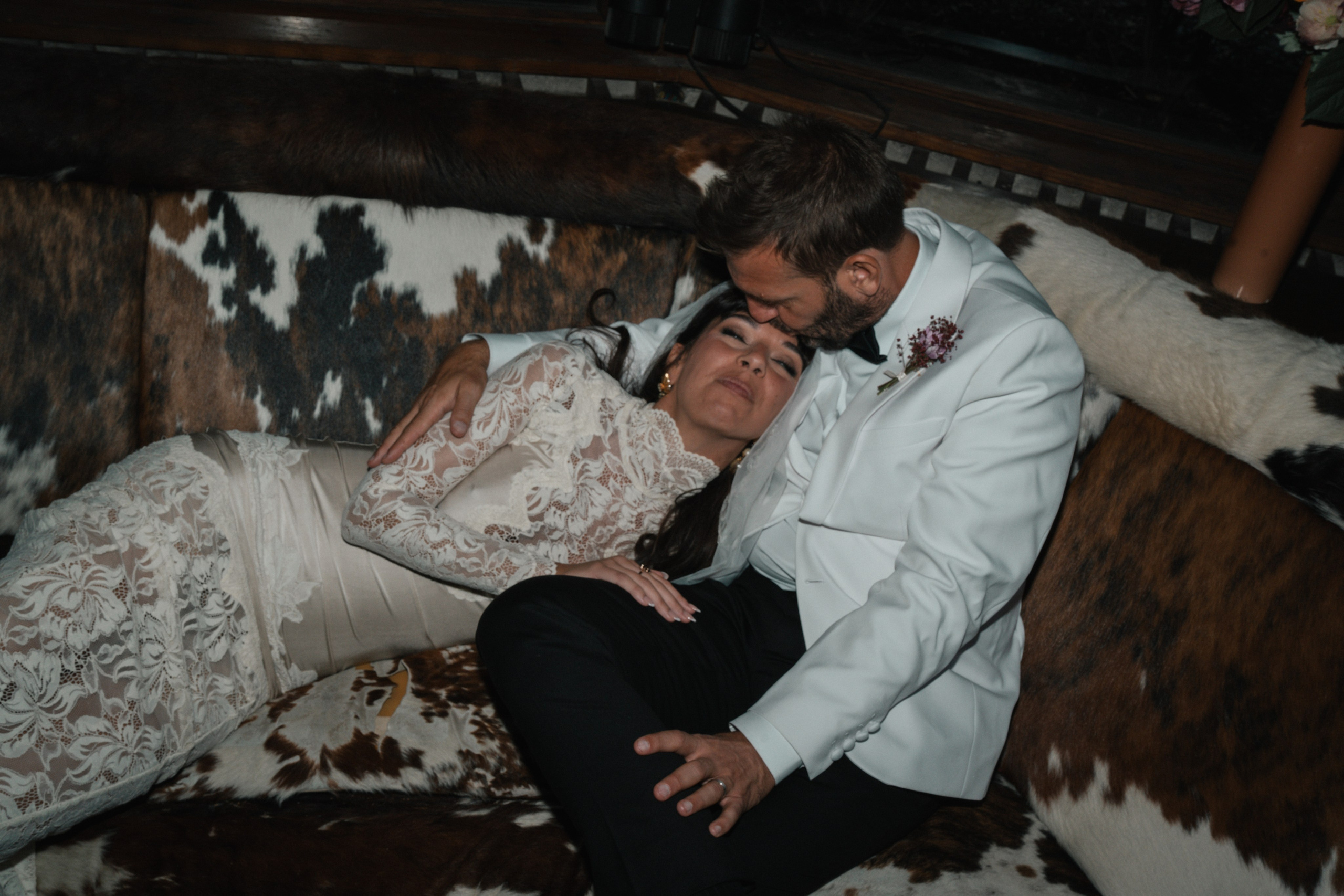 Civil wedding - 6h de couverture. Lucy Hubert — Photographe de mariage à Paris et en France