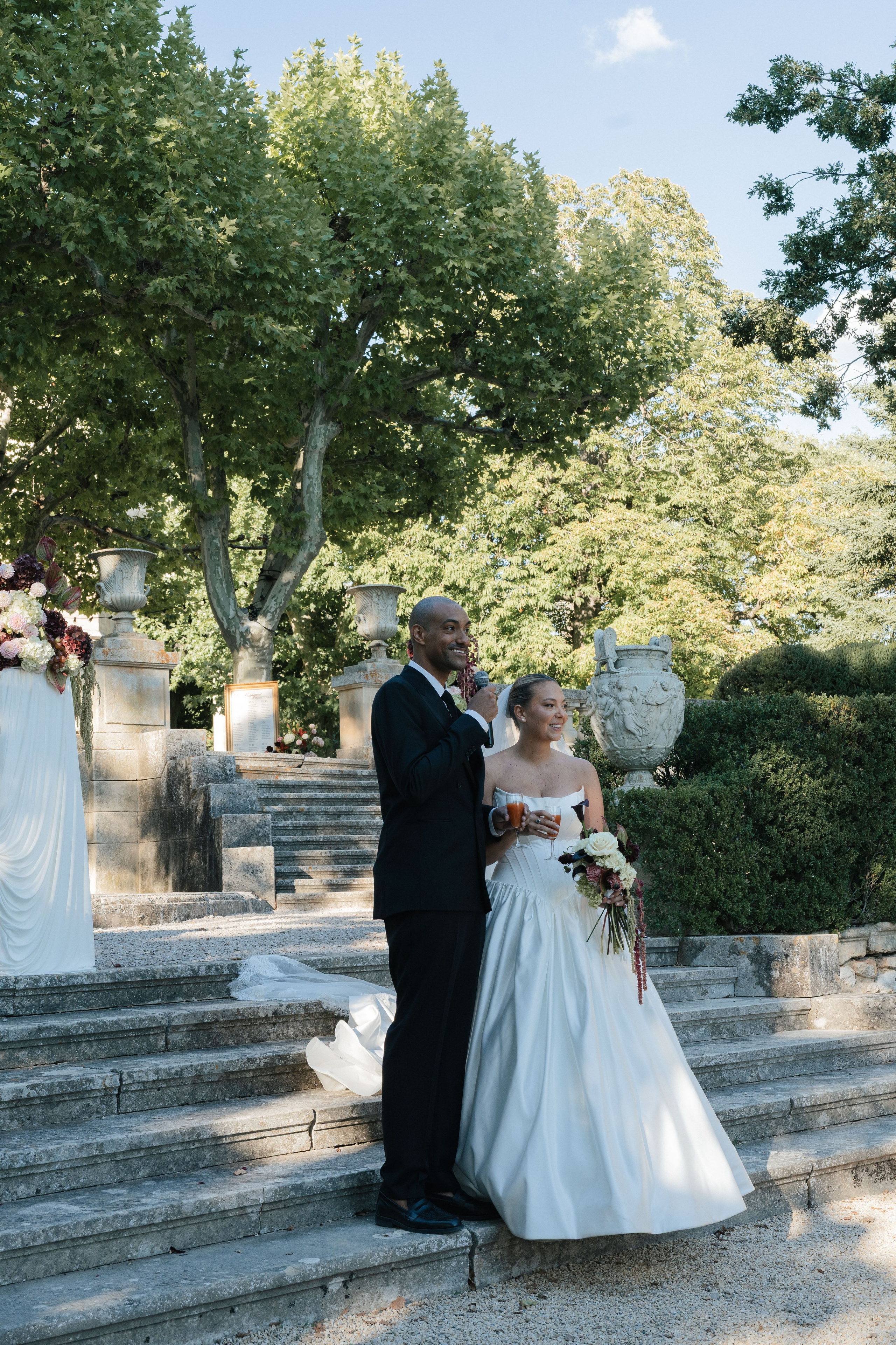 Full wedding gallery - 14h de couverture. Lucy Hubert — Photographe de mariage à Paris et en France