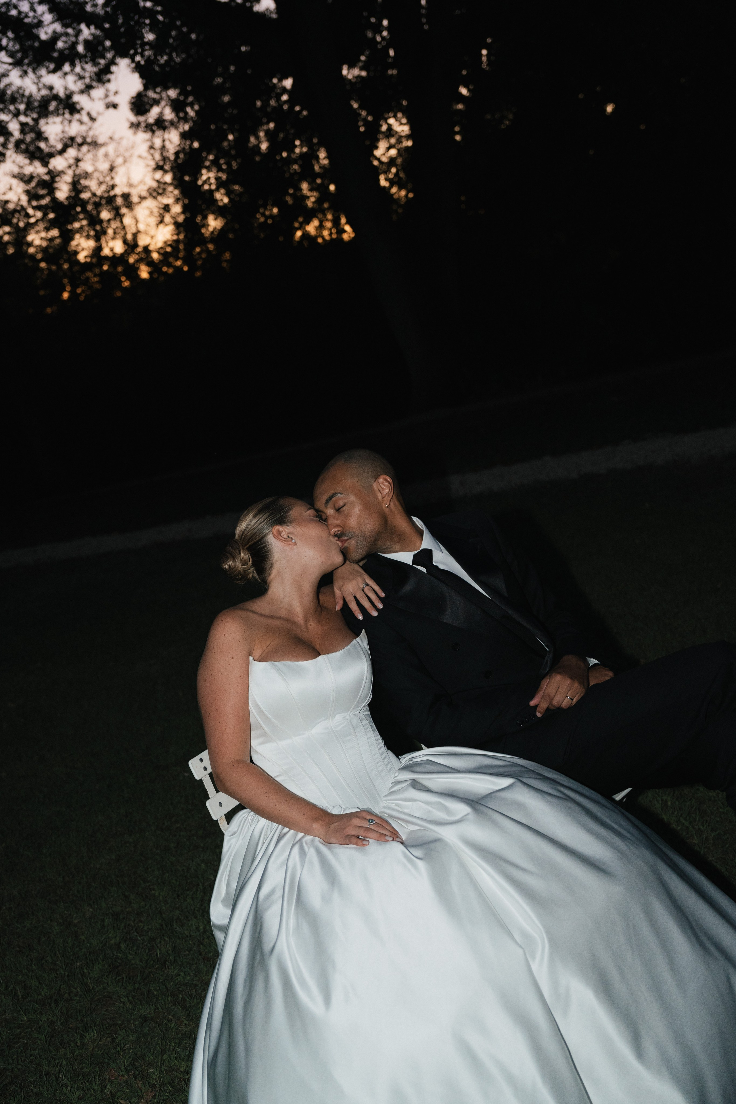 Full wedding gallery - 14h de couverture. Lucy Hubert — Photographe de mariage à Paris et en France