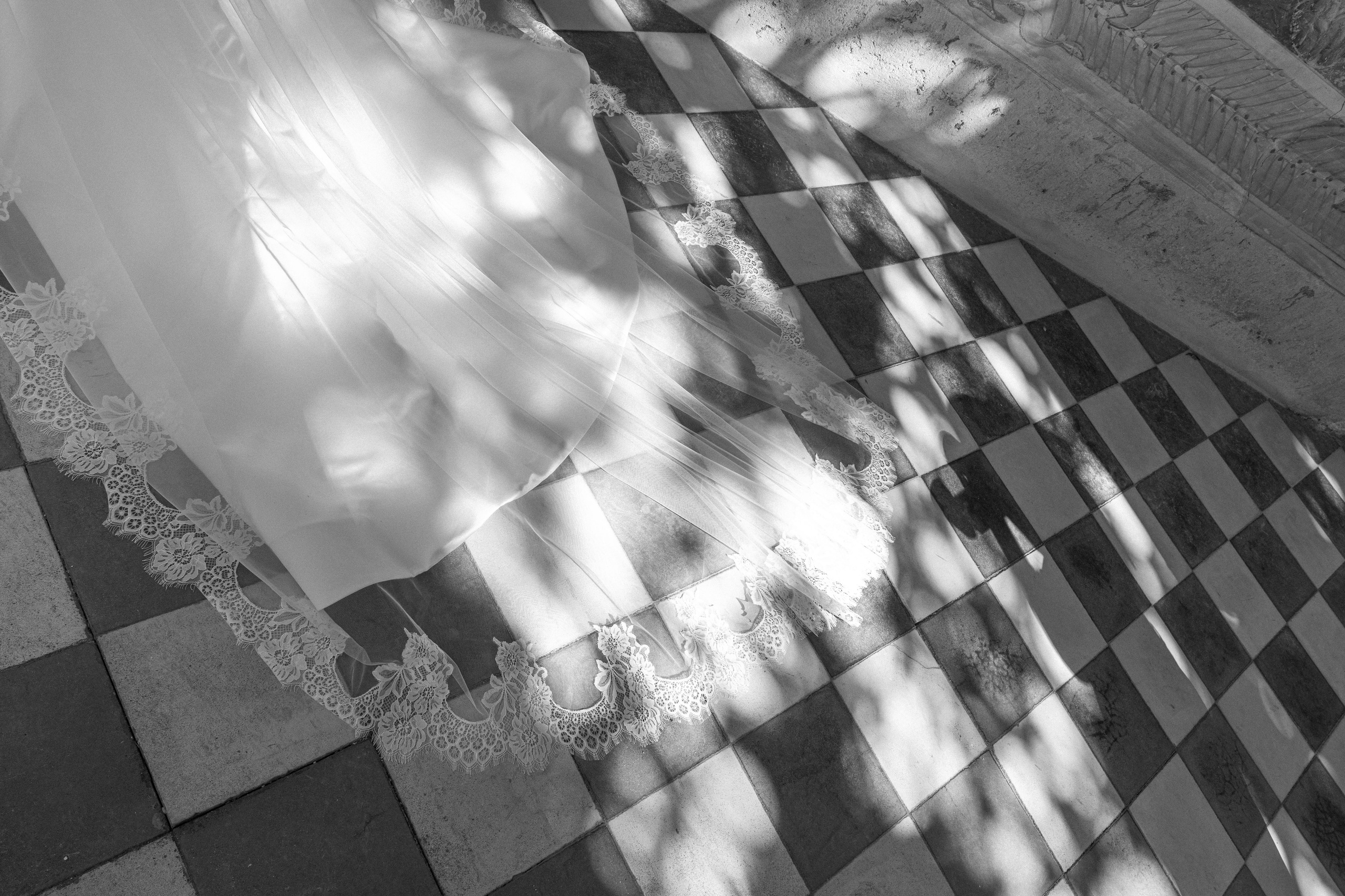 Full wedding gallery - 14h de couverture. Lucy Hubert — Photographe de mariage à Paris et en France