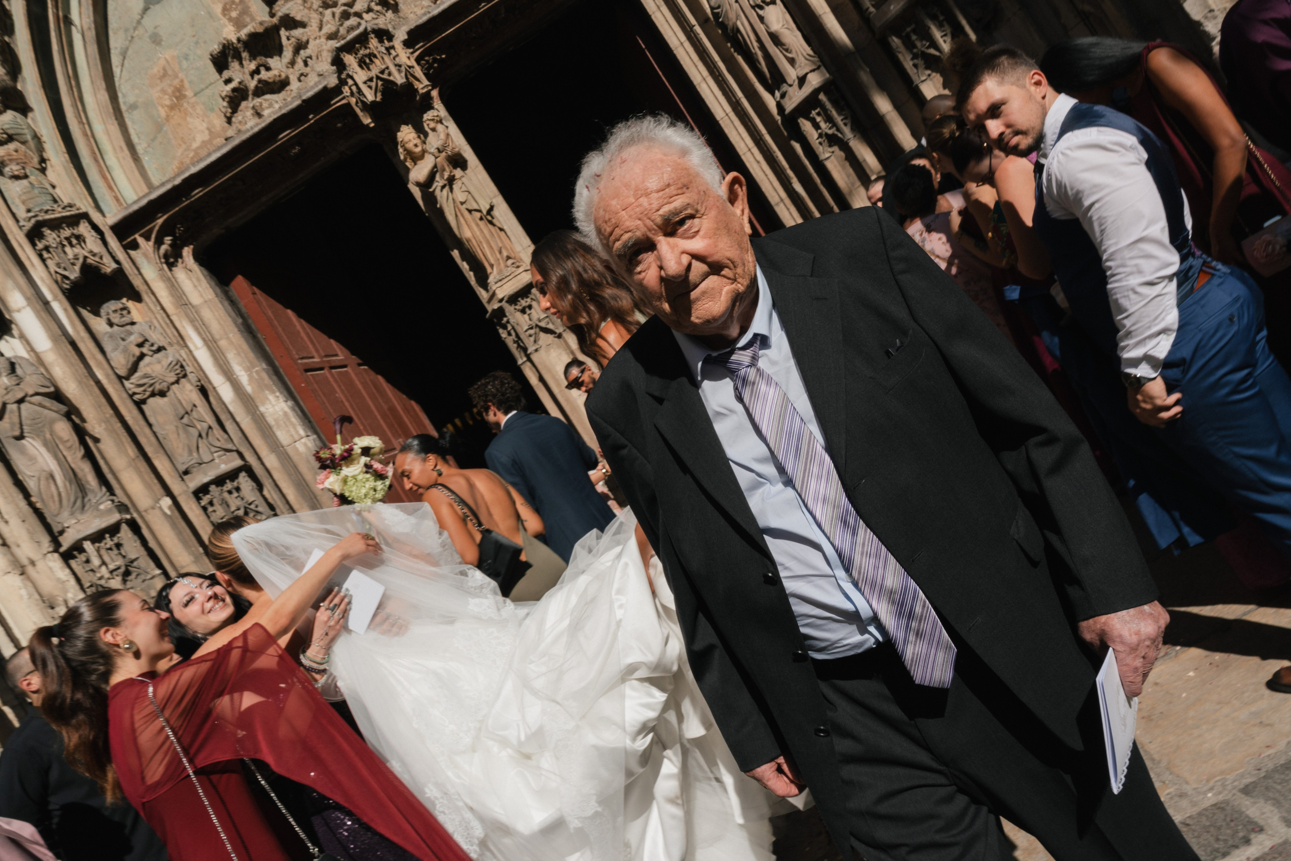 Full wedding gallery - 14h de couverture. Lucy Hubert — Photographe de mariage à Paris et en France