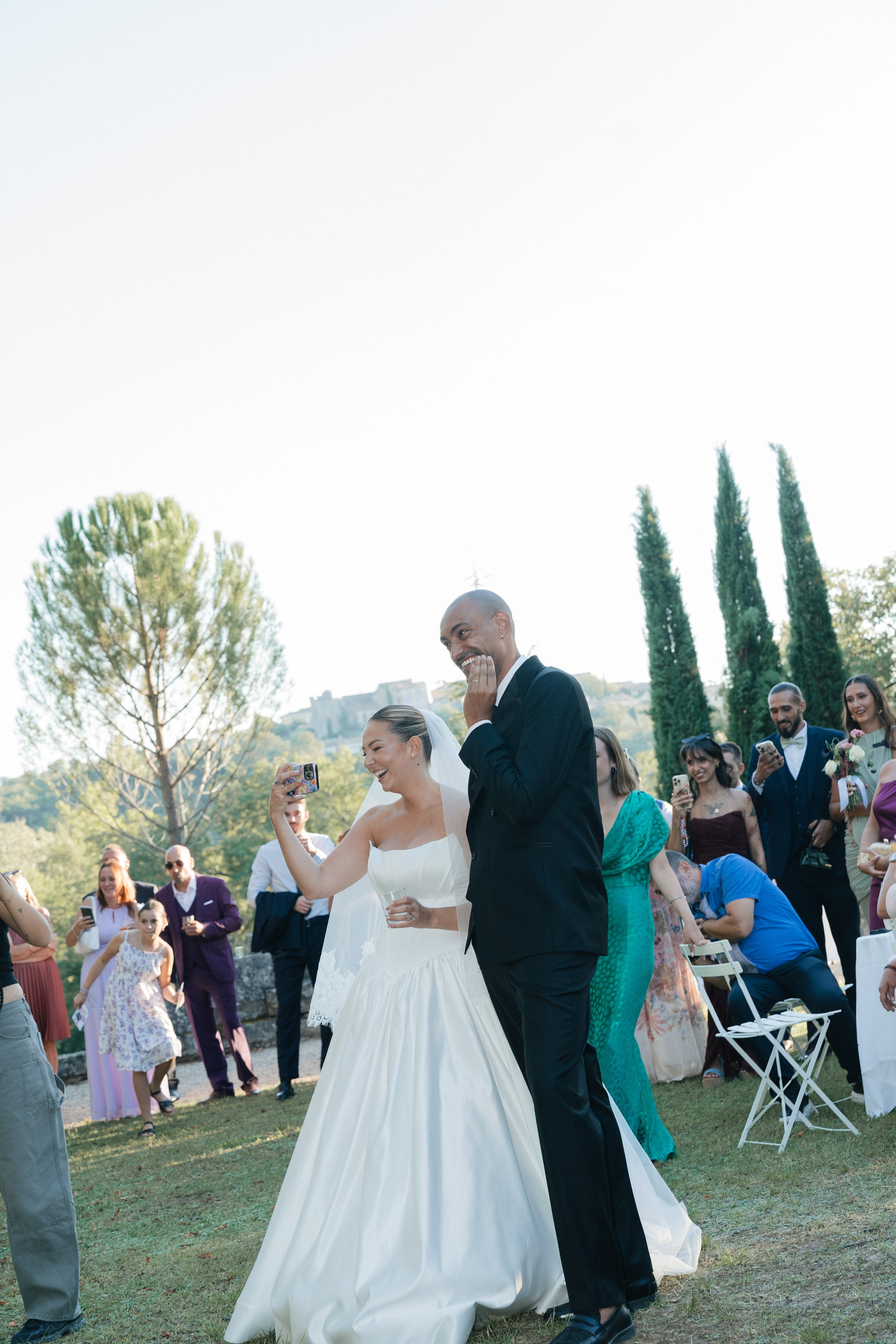 Full wedding gallery - 14h de couverture. Lucy Hubert — Photographe de mariage à Paris et en France
