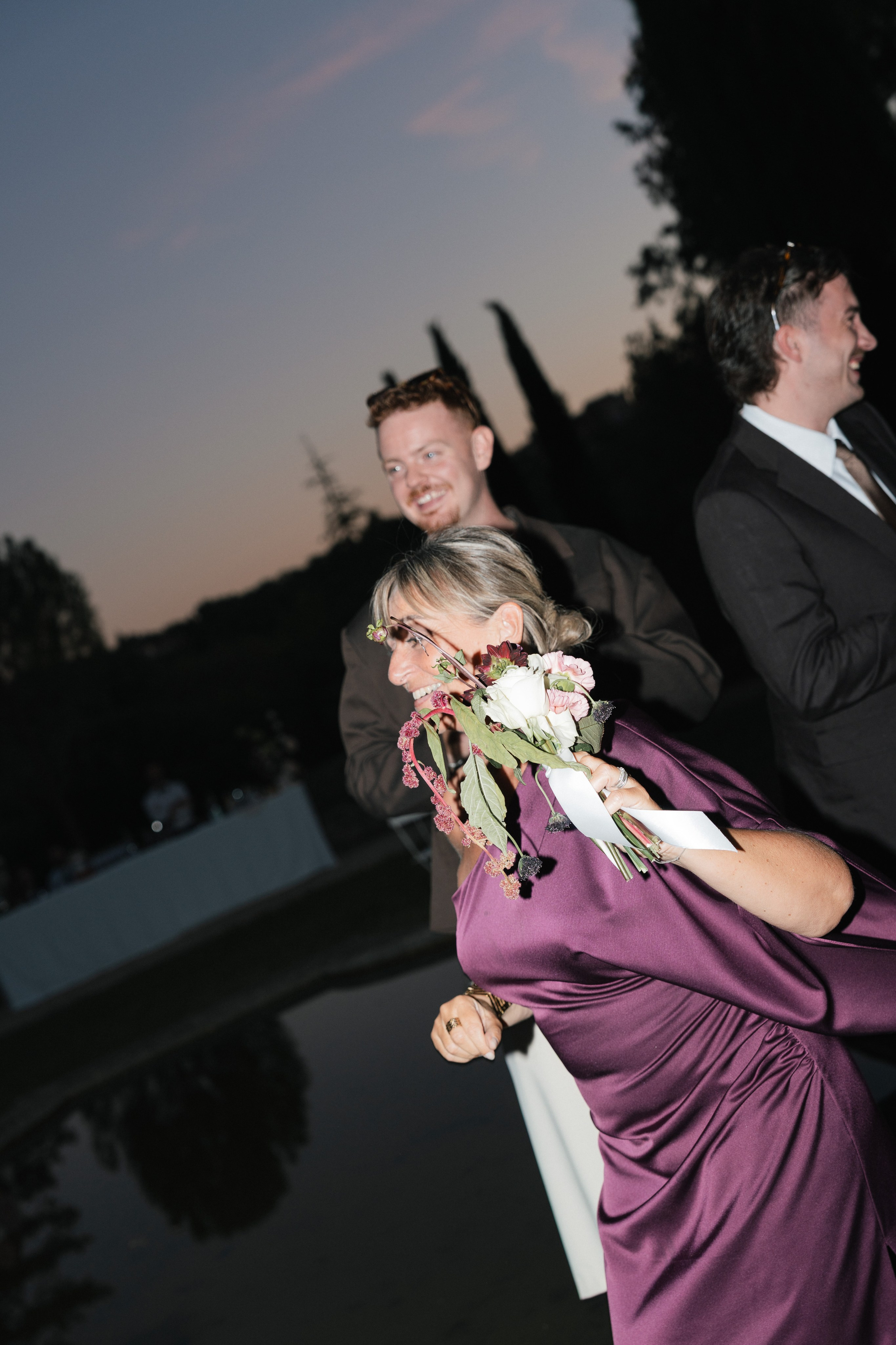 Full wedding gallery - 14h de couverture. Lucy Hubert — Photographe de mariage à Paris et en France
