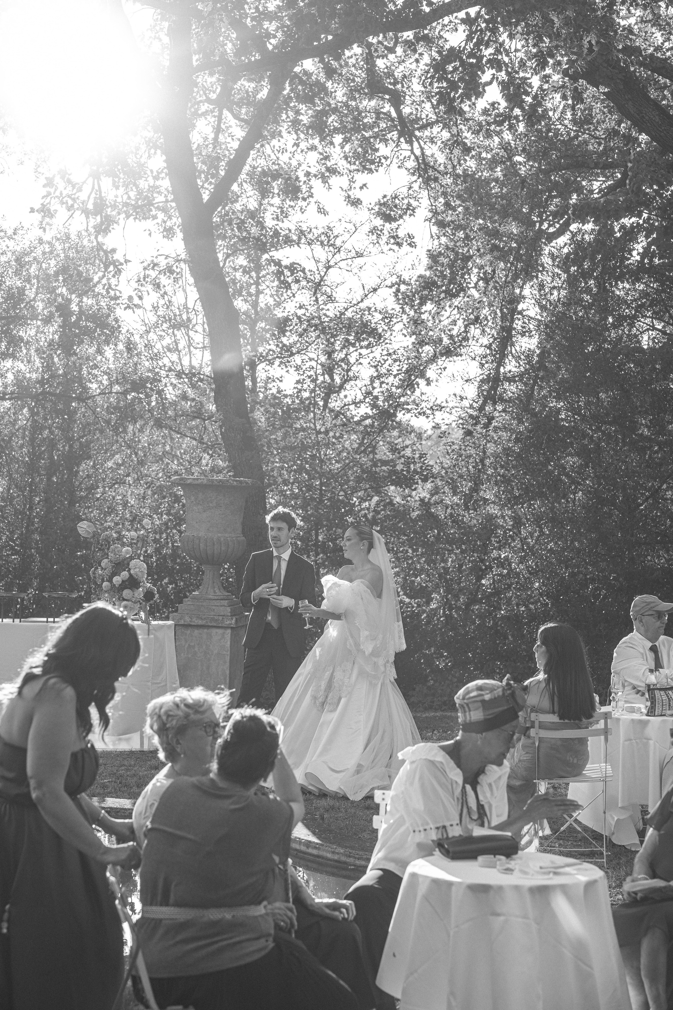Full wedding gallery - 14h de couverture. Lucy Hubert — Photographe de mariage à Paris et en France
