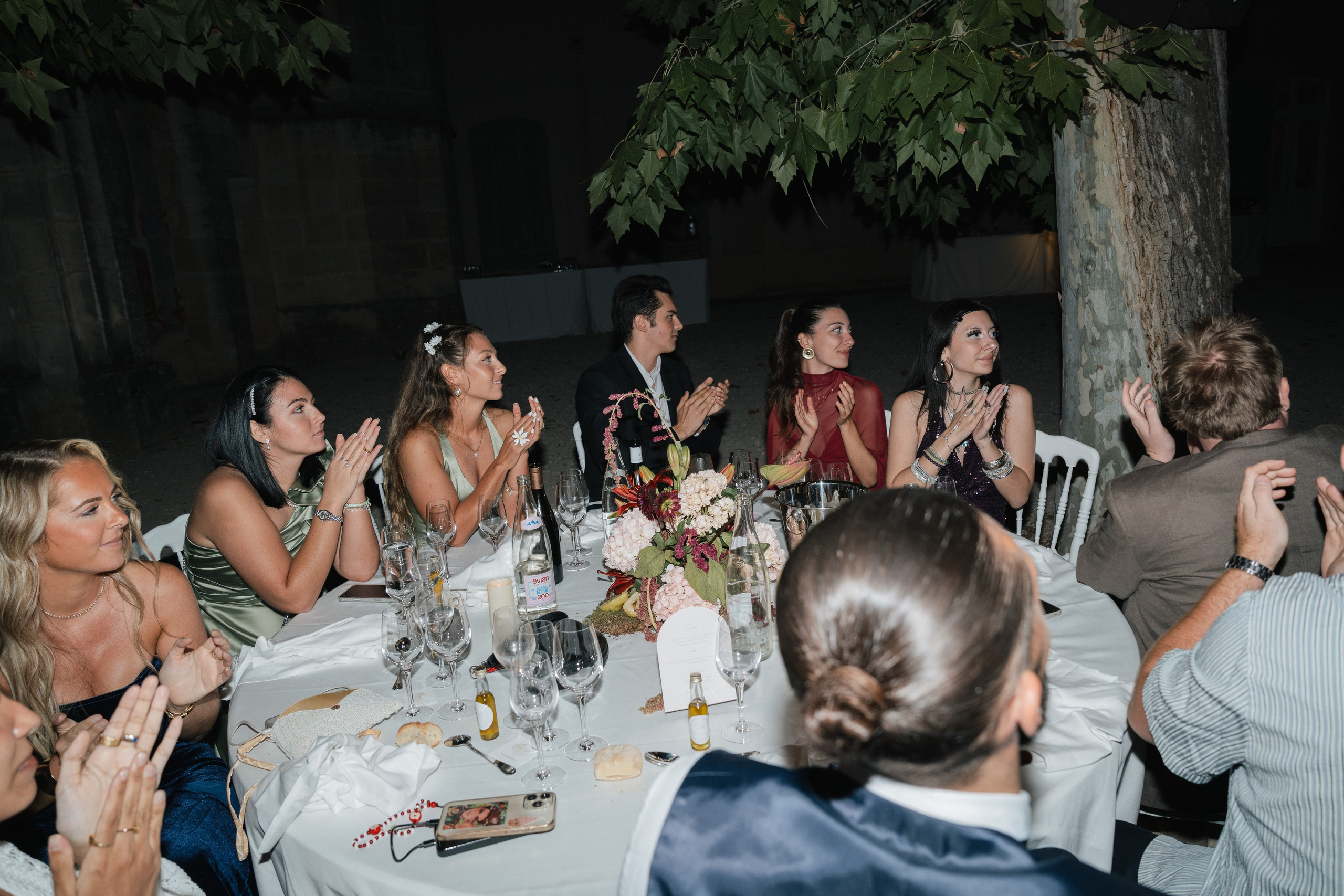 Full wedding gallery - 14h de couverture. Lucy Hubert — Photographe de mariage à Paris et en France